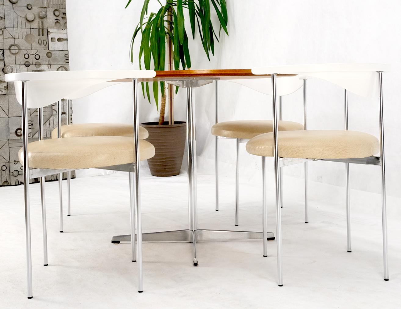 Mid-Century Modern Set of Fritz Hansen Round Teak Dining Table & 4 Barrel Back Arm Chairs