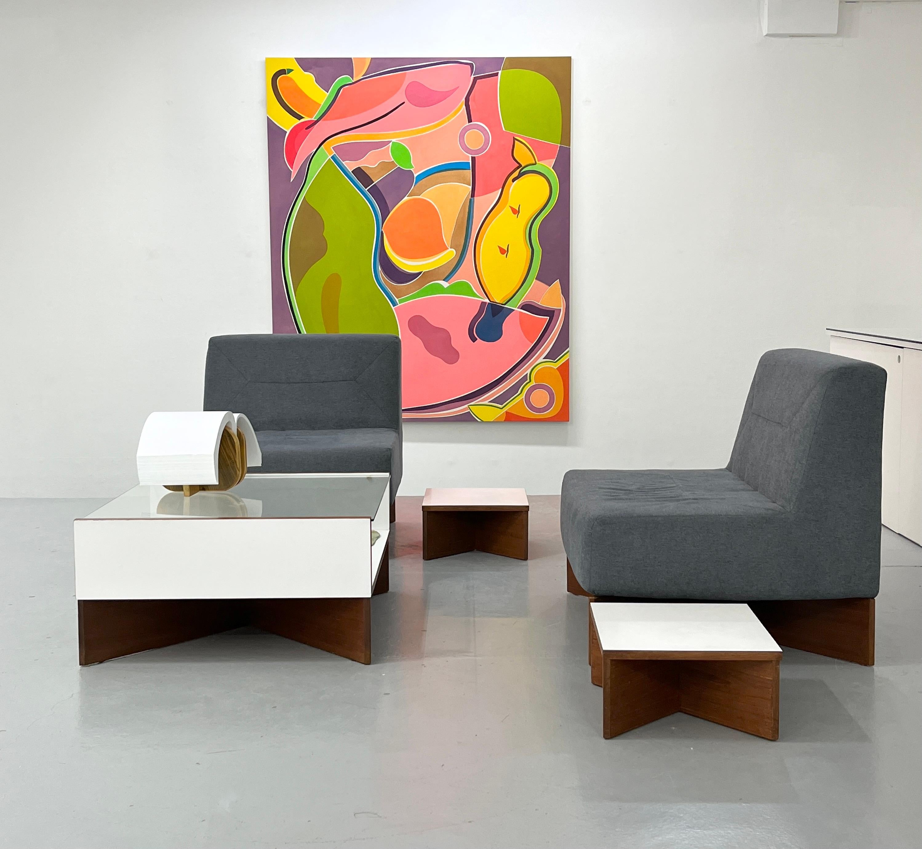 Ensemble de meubles de Pierre Guariche, table basse, 2 fauteuils et 2 tables d'appoint en vente 3