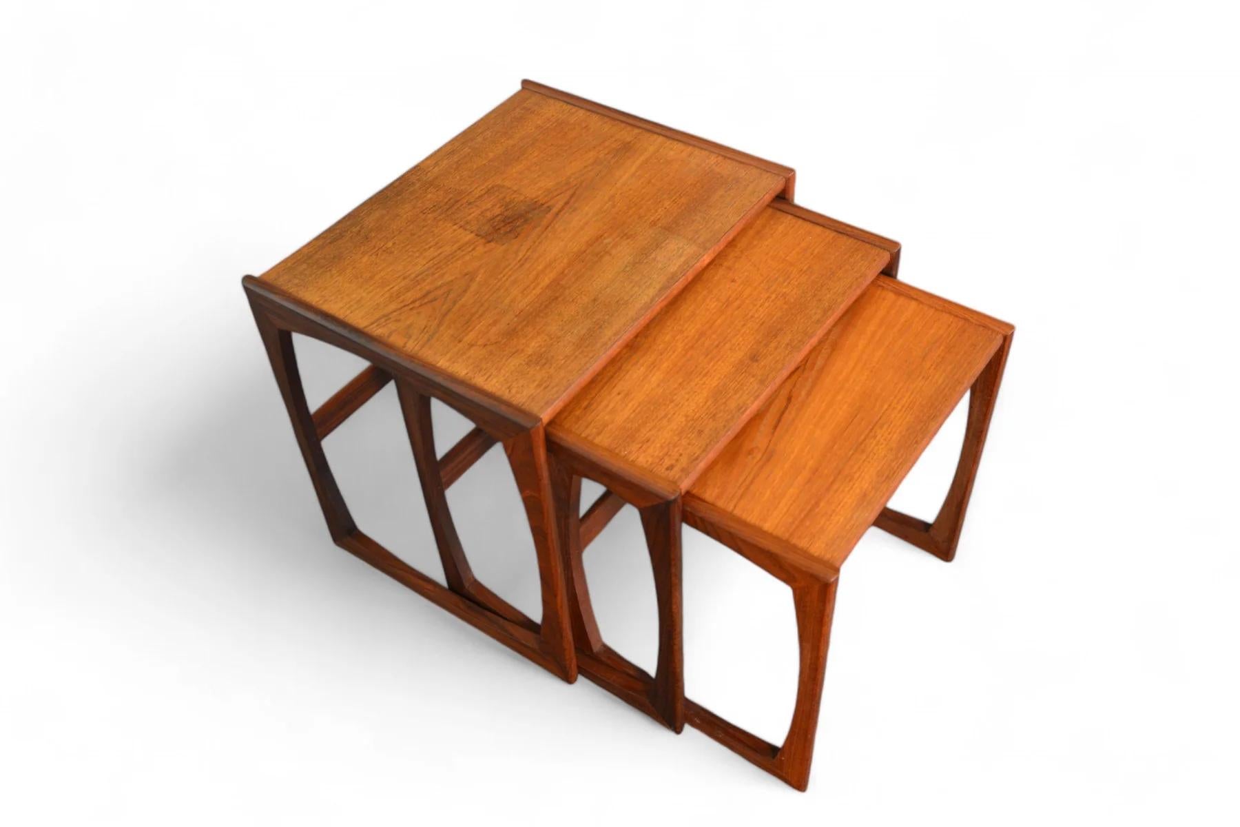Set of G Plan Quadrille Nesting Tables in Teak #2 In Good Condition For Sale In Berkeley, CA