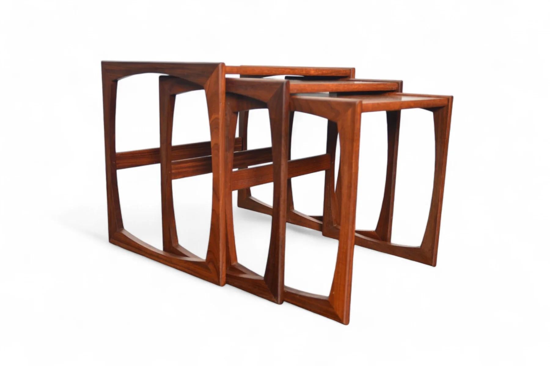 Set of G Plan Quadrille Nesting Tables in Teak #2 For Sale 1