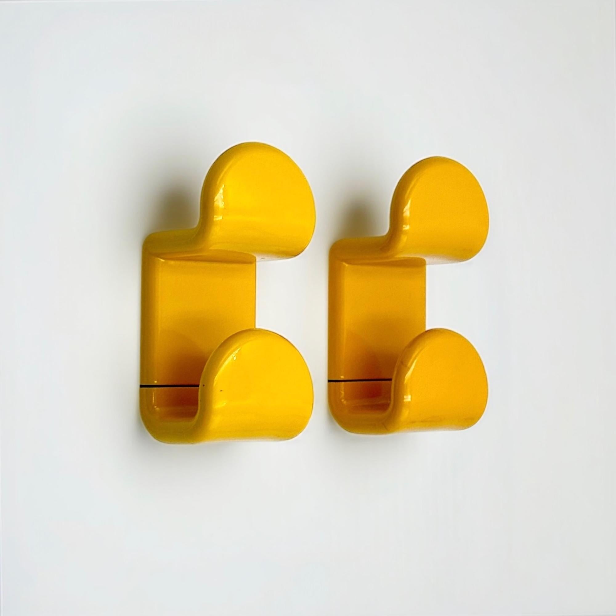 Set of Gedy Coat Hooks, Ambrogio Rossari, Italy, 1970s, Yellow Plastic