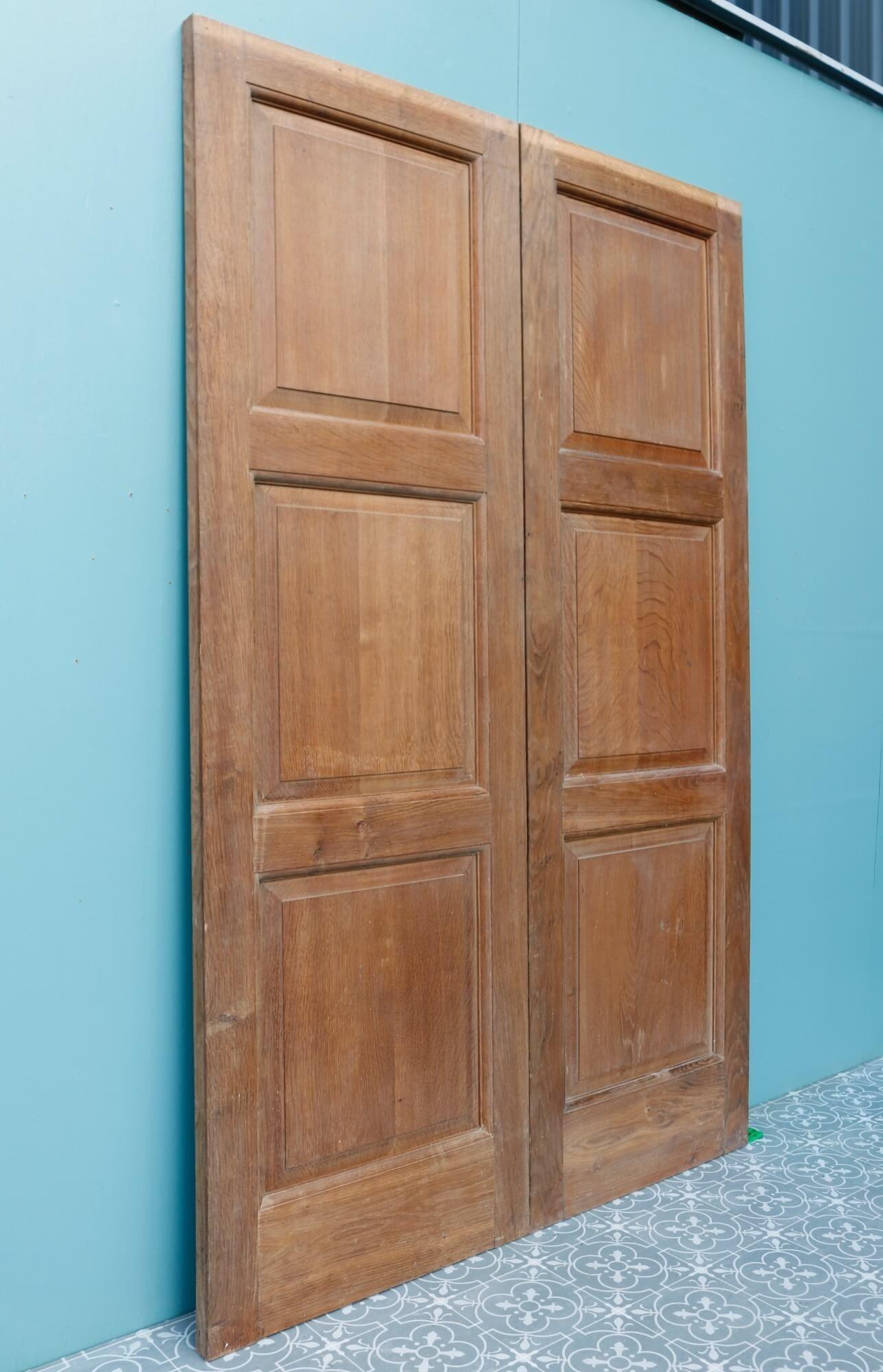 Wood Set of Georgian Style Oak Double Doors For Sale