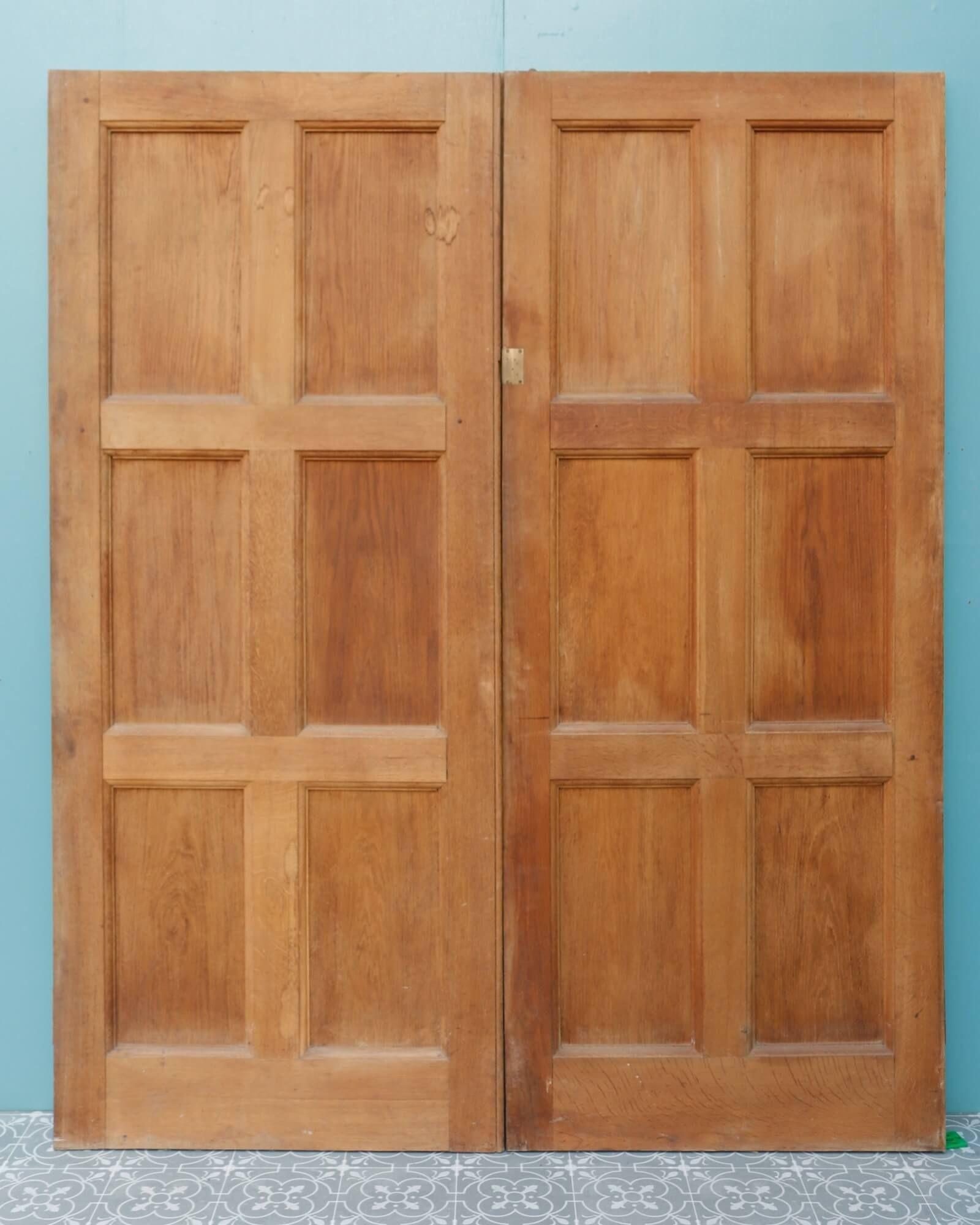 Set of Georgian Style Oak Double Doors with Frame 1
