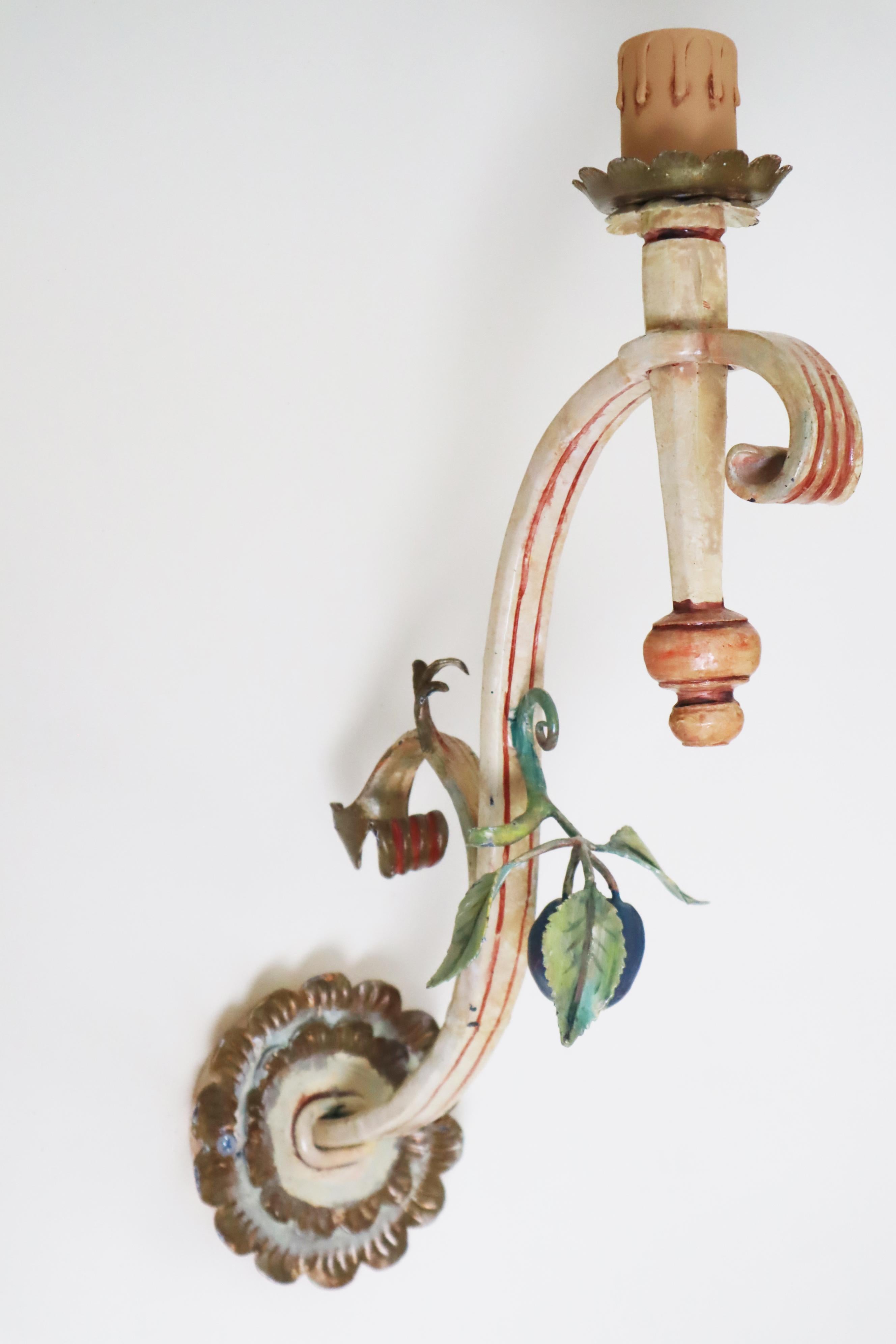 Ensemble d'appliques géantes forgées à la main Pomme, prune et poire en vente 4