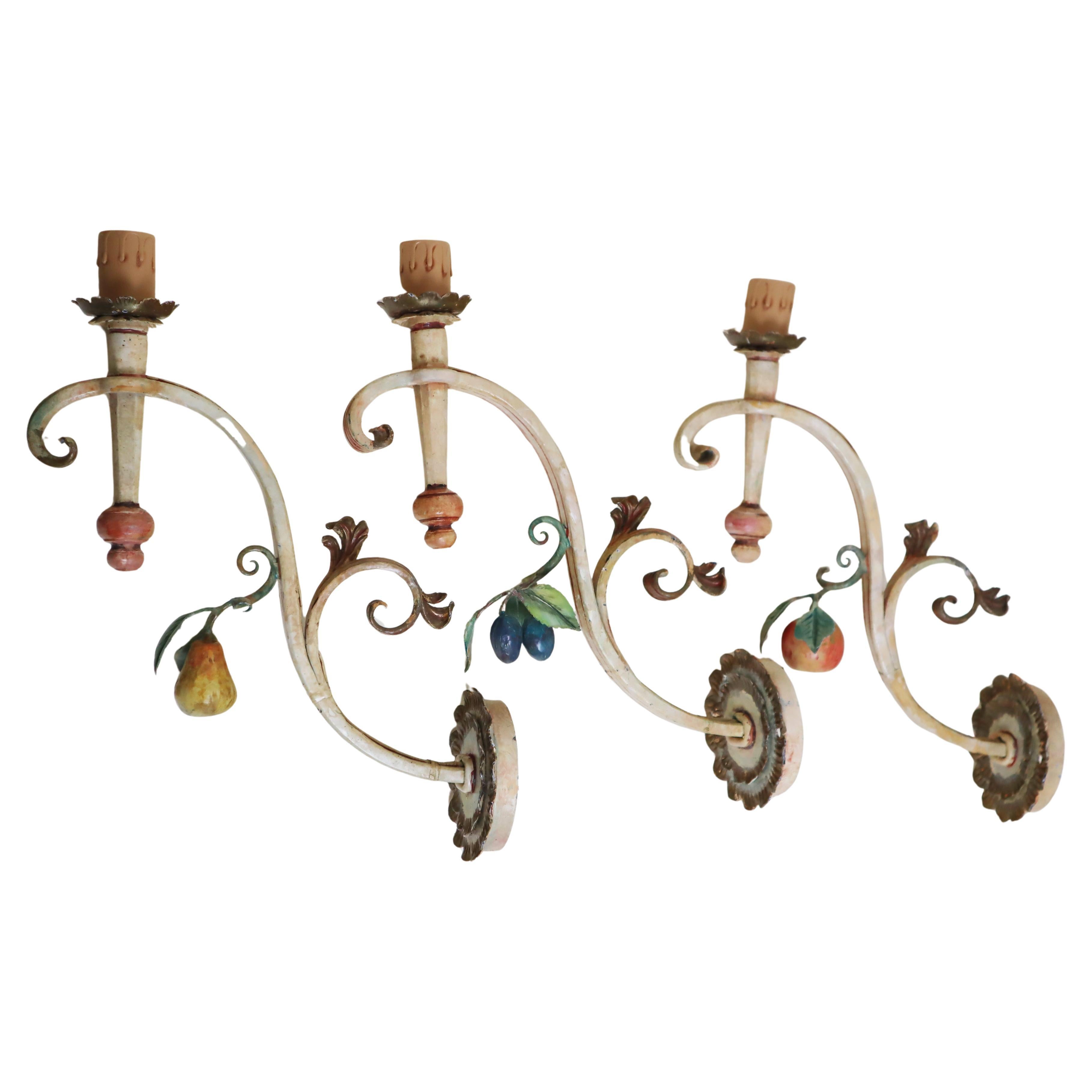 Ensemble d
appliques géantes forgées à la main Pomme, prune et poire