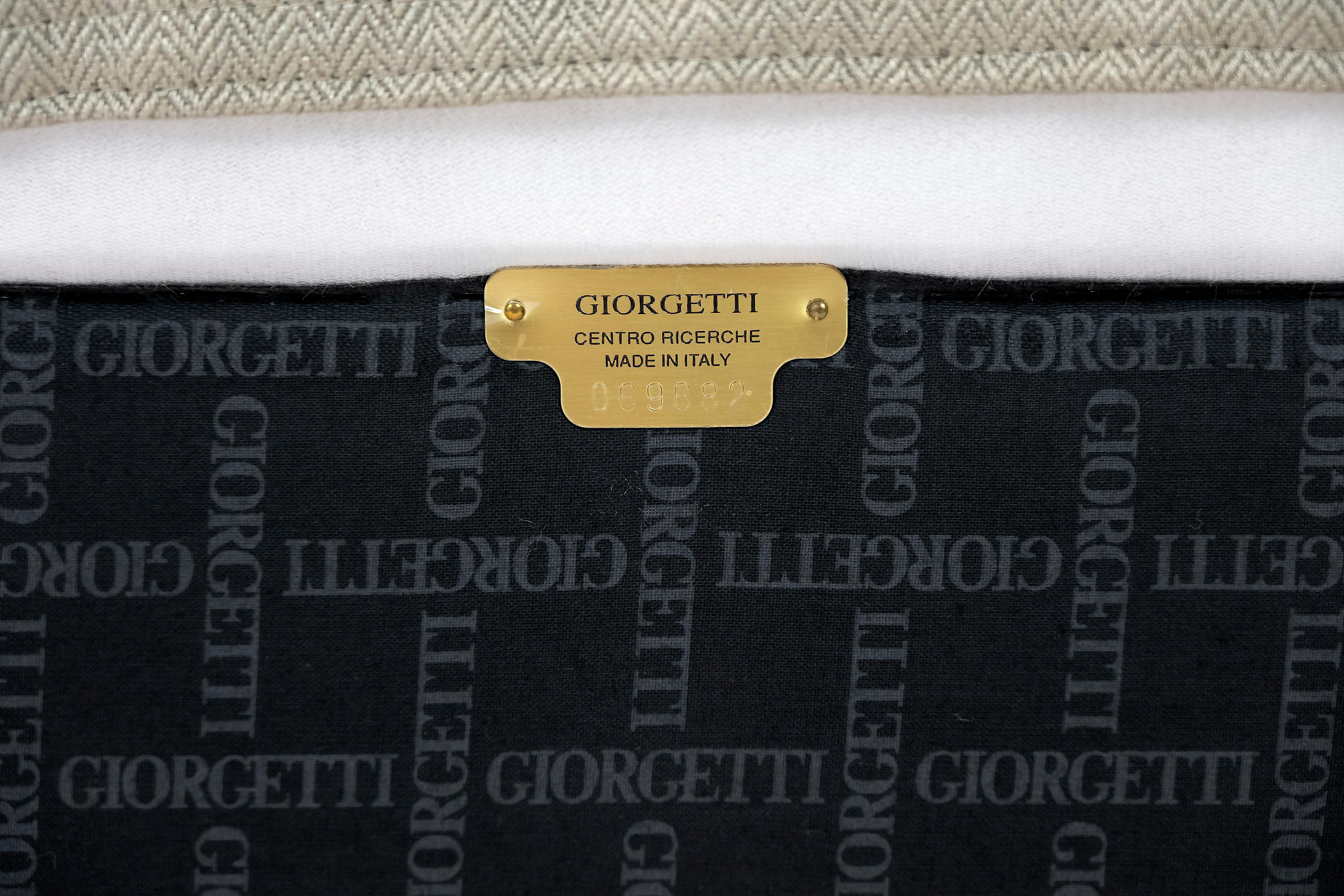 Tessile Set di divani/divani Giorgetti Progetti con pouf di Umberto Asnago in vendita