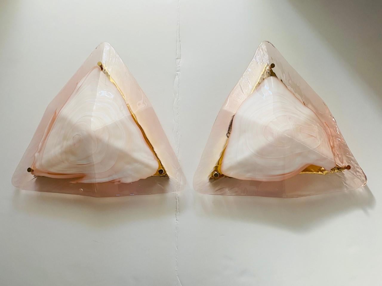 Hand-Crafted Set of Glamourous 1970s Murano Pink Triangular Sconces by La Murrina