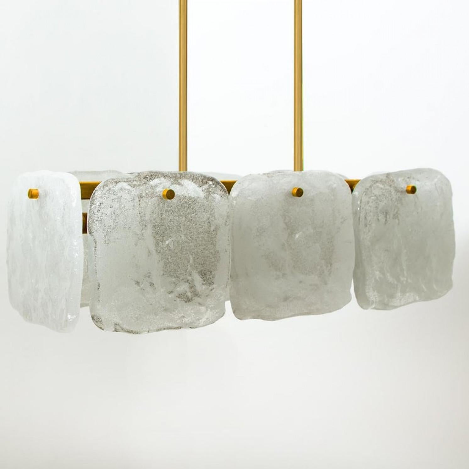 Conjunto de lámparas de cristal y latón diseñadas por J.T. Kalmar, Austria, años 60 en venta 1