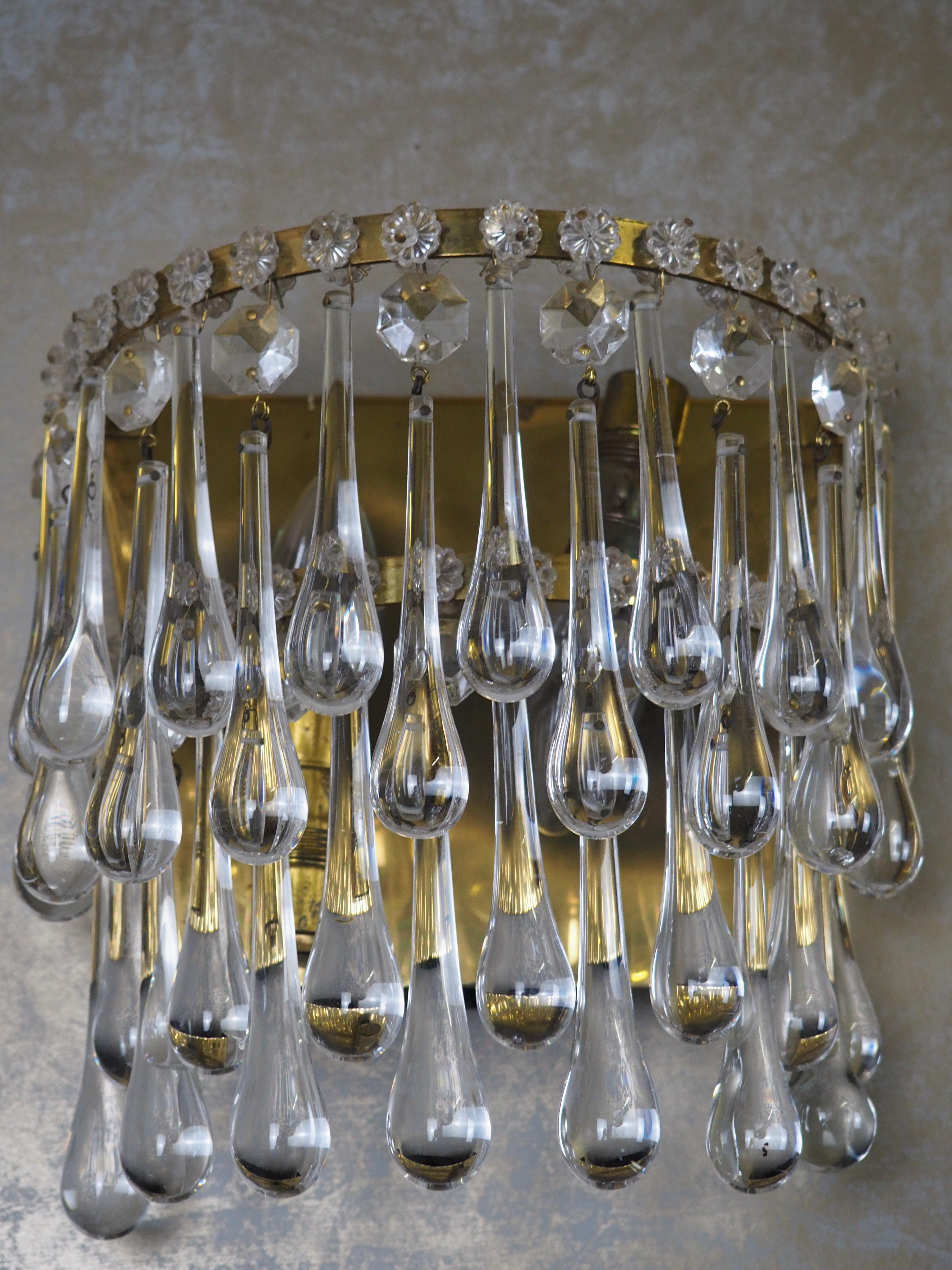 Mid-Century Murano Glass Tear Drop Light Fixtures, circa 1960s For Sale 1