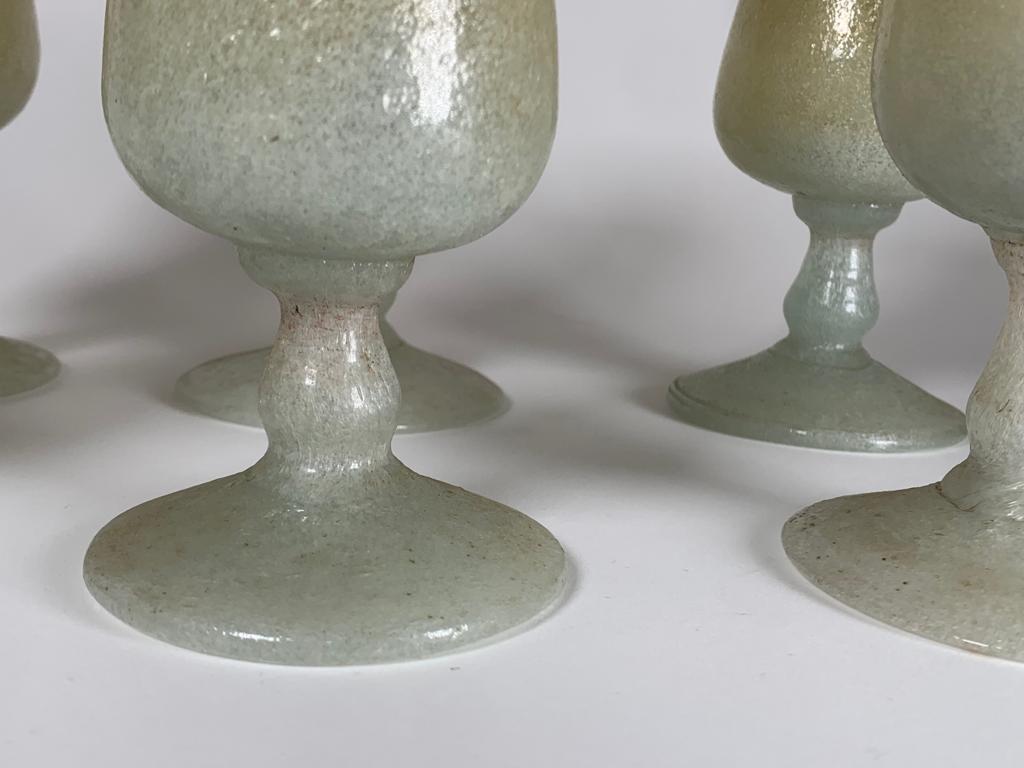 Modern Set of Glasses and Bottle in Murano Glass by Seguso Vetri d'Arte For Sale