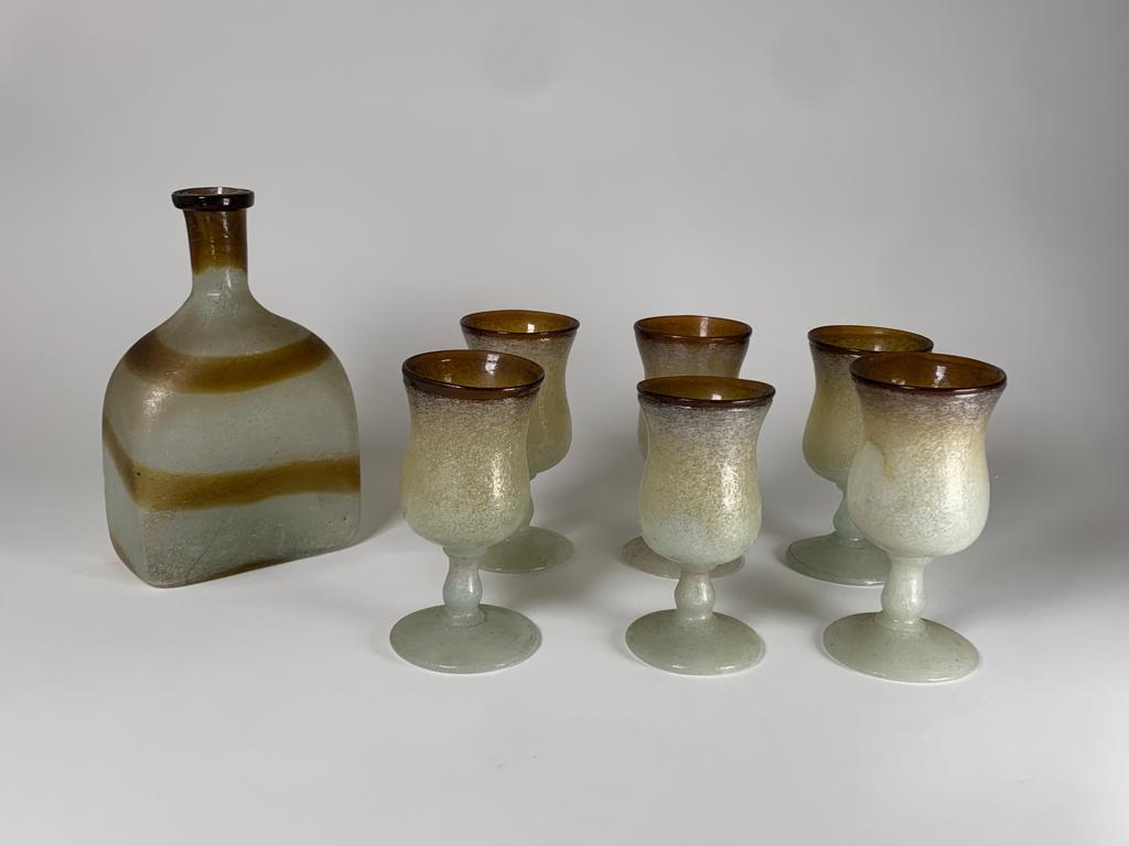 Italian Set of Glasses and Bottle in Murano Glass by Seguso Vetri d'Arte For Sale