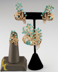 Set of 18k Gold Earrings, Brooch, Ring Set with Pearl and Turquiose Cabochons