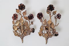 Juego de lámparas de pared doradas de estilo Hollywood Regency italiano forjadas a mano con rosas