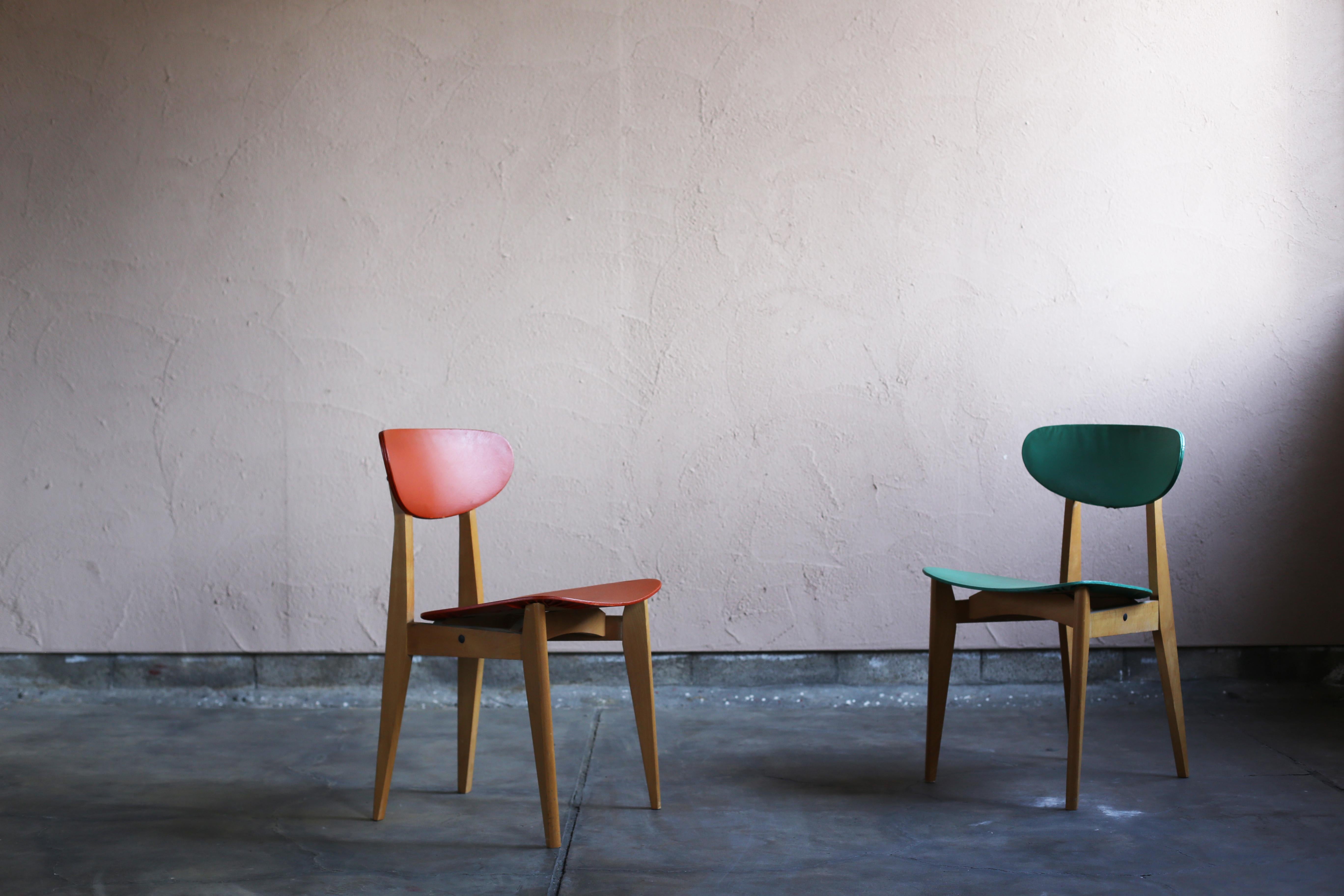 Size : W555 D355 H485 mm ? / each

50s vintage chair by Roger Landault. Edition is Robert Sentou. The original fabric is also extant and is a rare individual in relatively good condition.