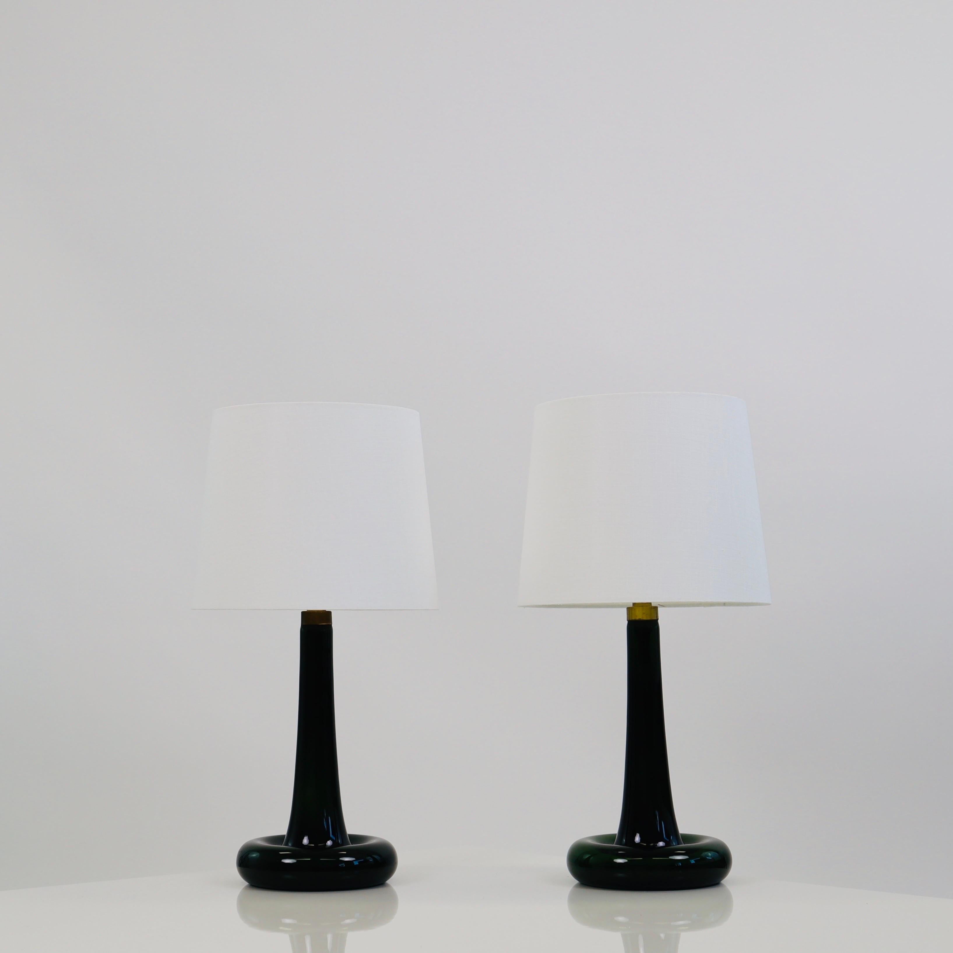 Set of Green Glass Desk Lamps by Michael Bang for Holmegaard, 1970s, Denmark In Good Condition For Sale In Værløse, DK