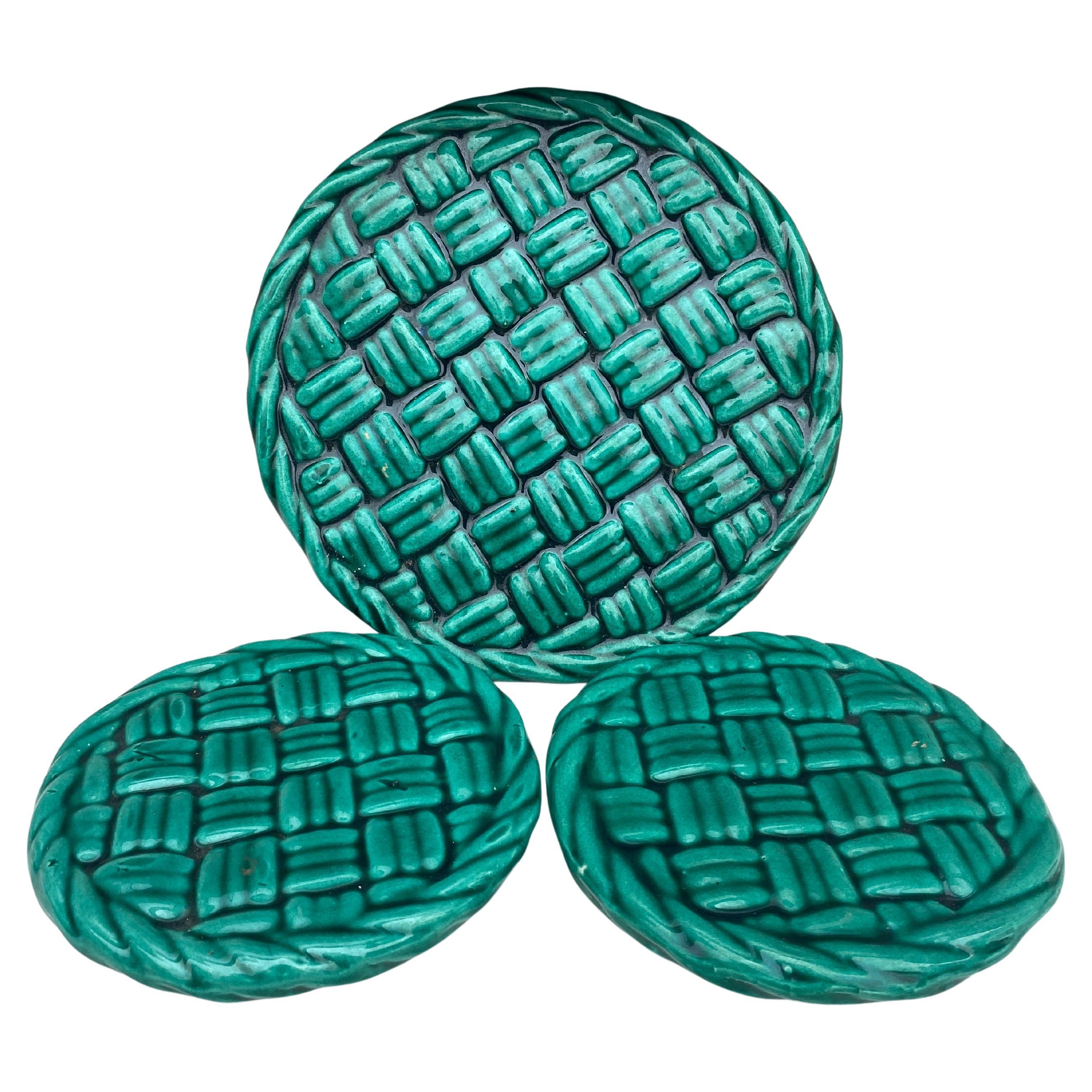 Juego de salvamanteles y posavasos de mayólica verde Vallauris, circa 1950