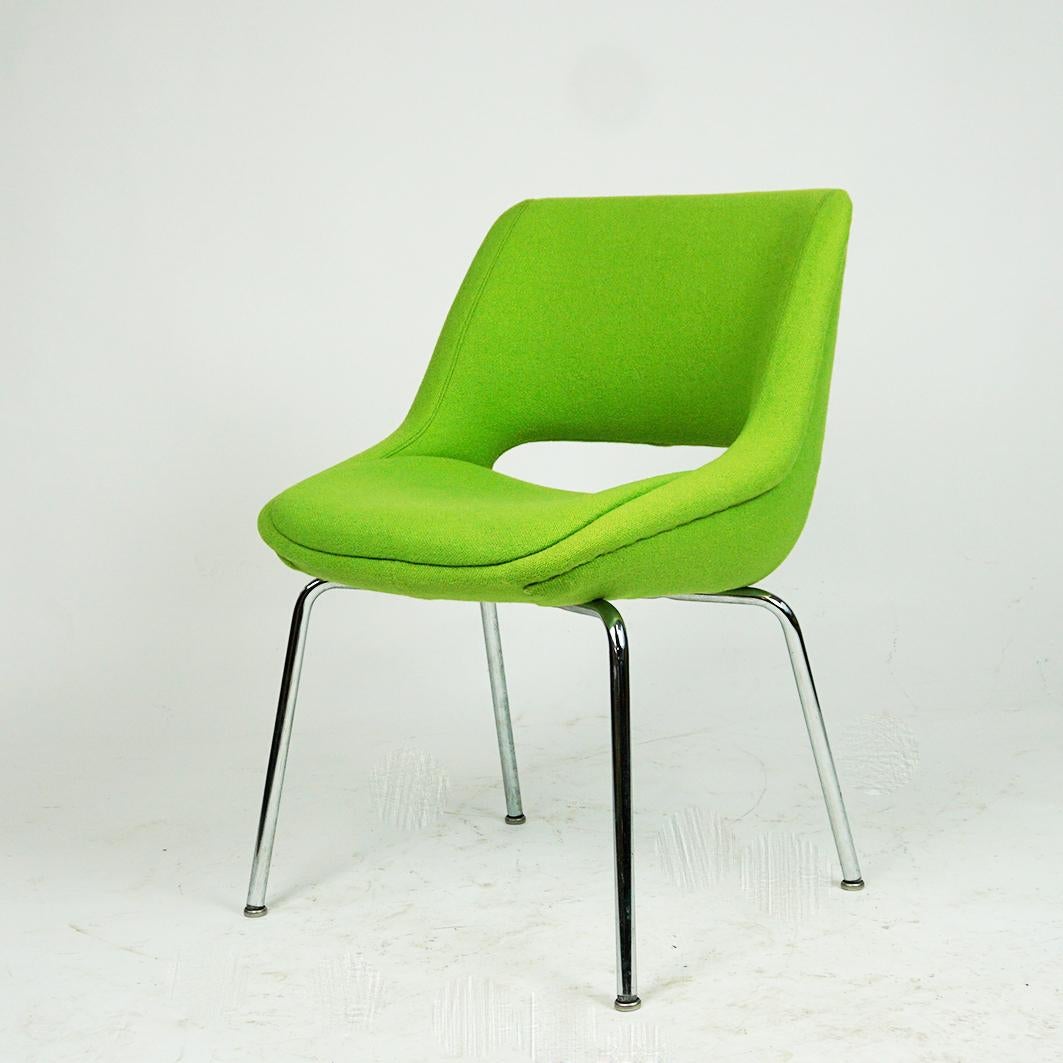 Satz von grünen Mini- Kilta-Stühlen von Olli Mannermaa für Martela Oy Finnland im Angebot 3