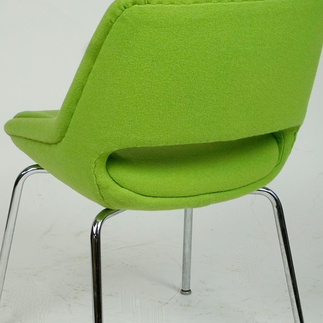 Satz von grünen Mini- Kilta-Stühlen von Olli Mannermaa für Martela Oy Finnland im Angebot 1