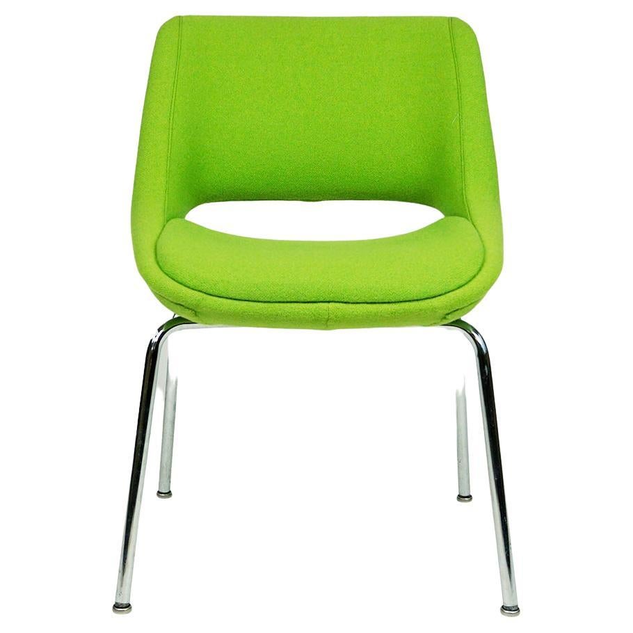 Ensemble de petites chaises vertes Kilta d'Oli Mannermaa pour Martela Oy Finlande en vente