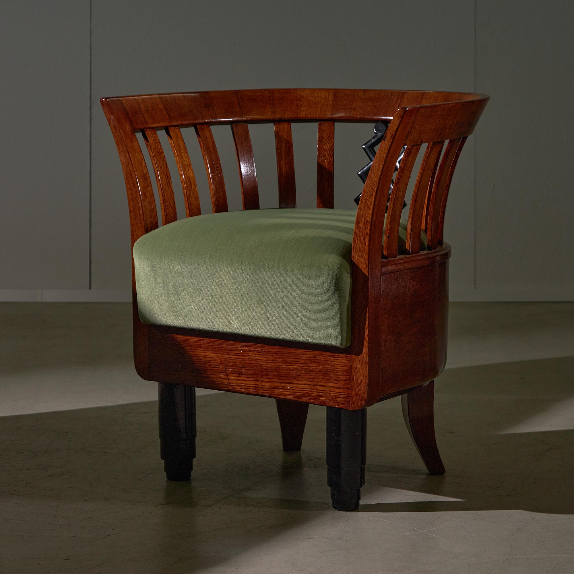 Set of Green Velvet and Wood Art Deco Armchairs For Sale 1