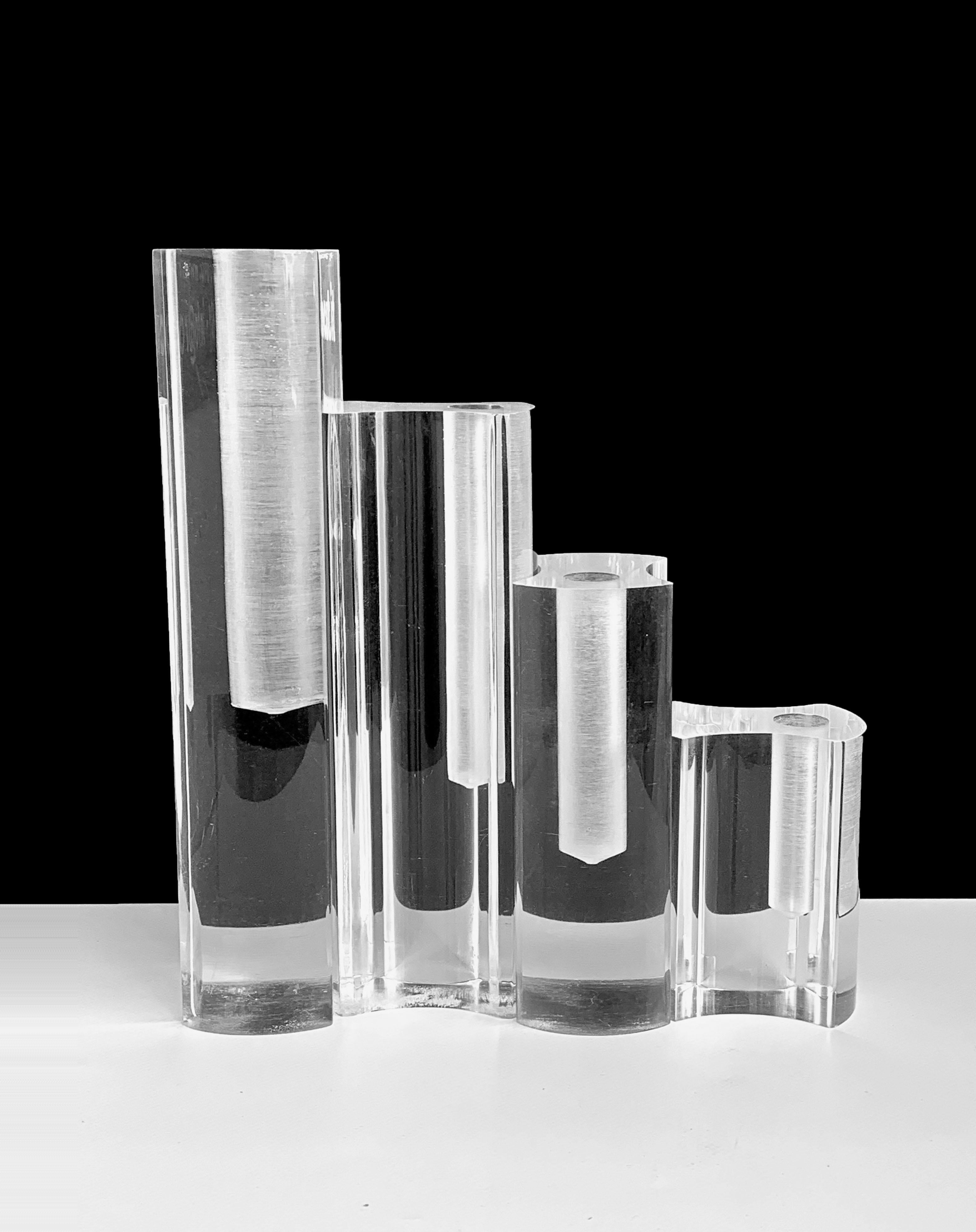 Set of Guzzini Midcentury Crystal Plexiglass Italian Vases, 1970s 2