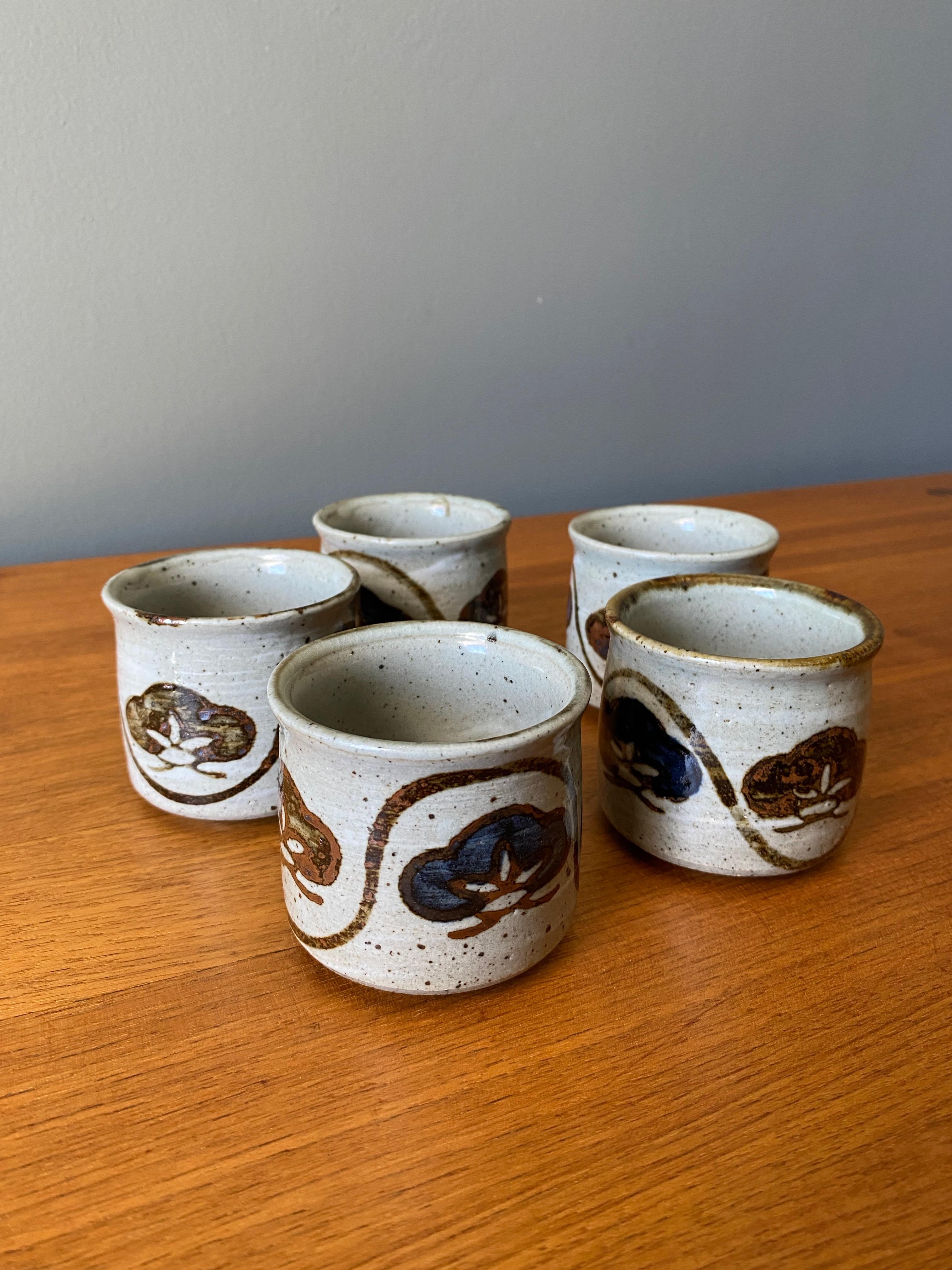Mid-Century Modern Set Of Hand Painted Pottery Tea Cups For Sale