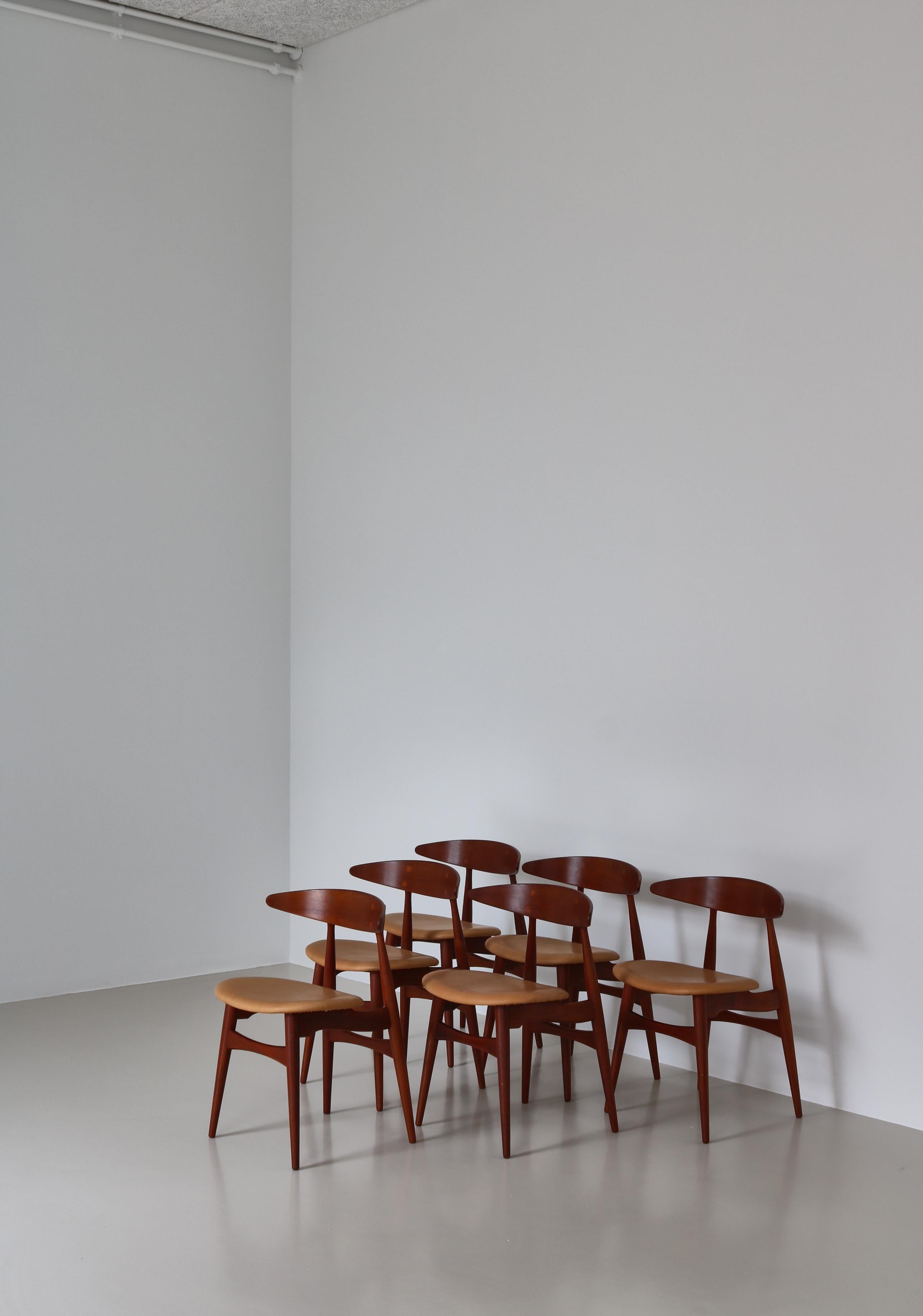 Danish Set of Hans J. Wegner Dining Chairs Model 