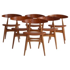 Set of Hans J. Wegner Dining Chairs Model "Ch33" by Carl Hansen & Sons, Denmark