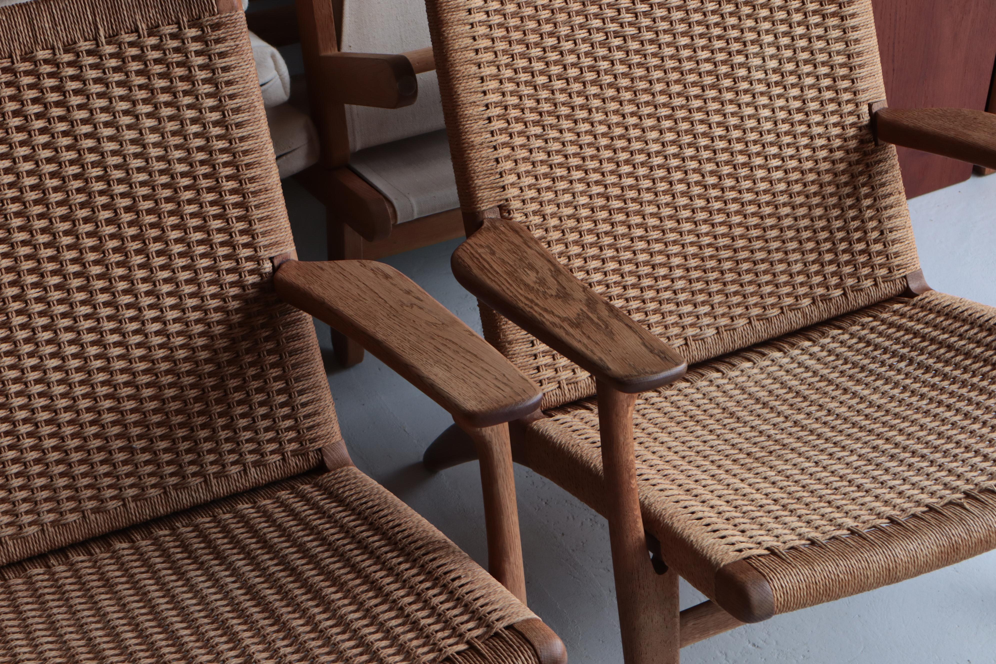 Ensemble de chaises longues Hans J. Wegner Model CH25, années 1960, Carl Hansen & Sons Bon état à Odense, DK