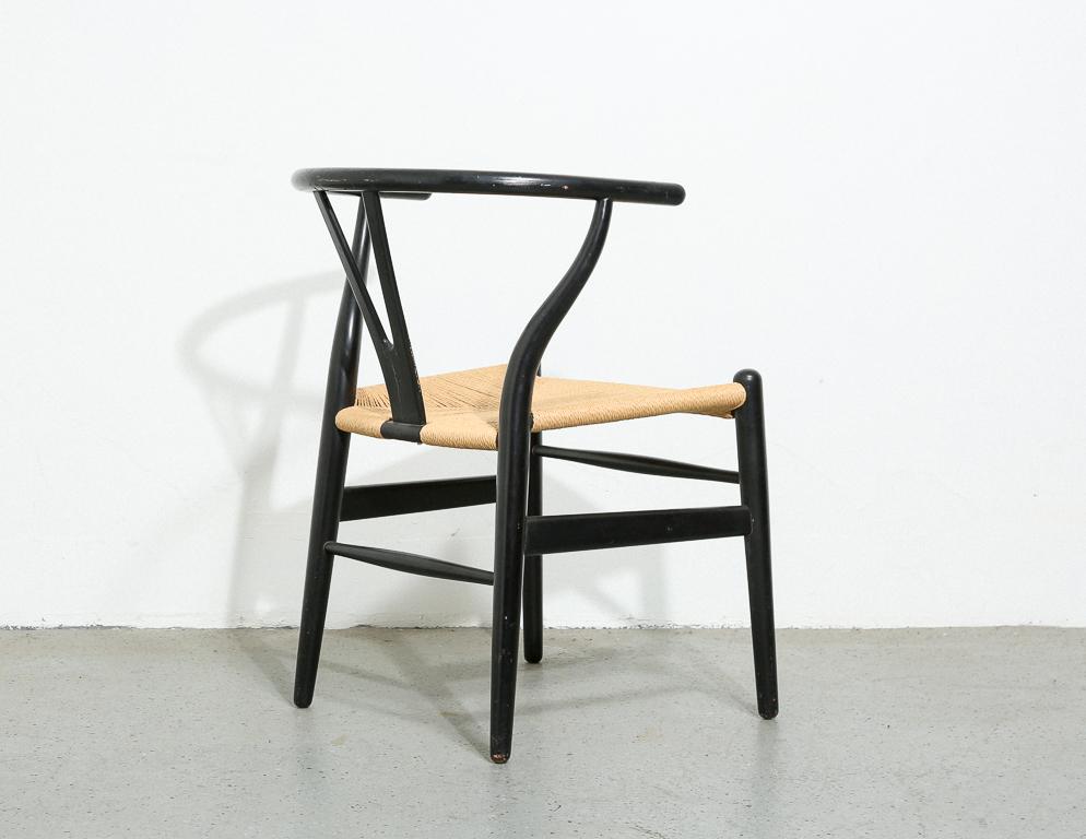 Milieu du XXe siècle Ensemble de chaises Hans Wegner CH24 Wishbone à chevrons