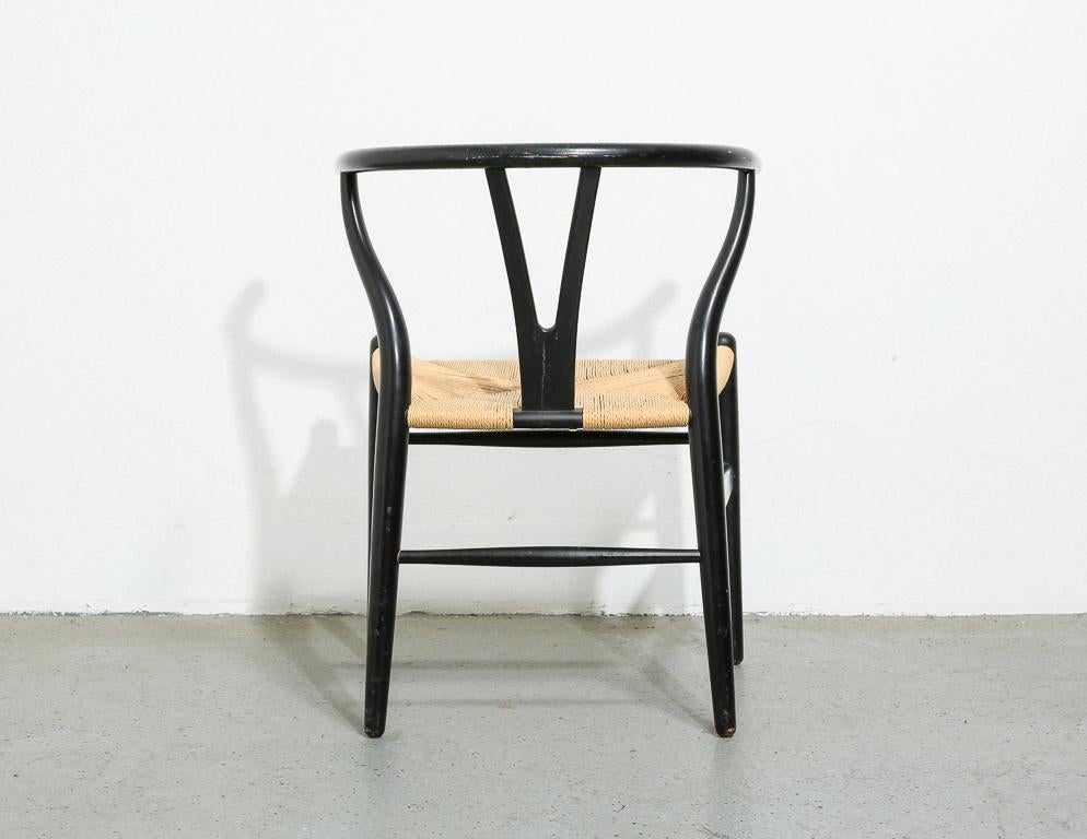 Corde en papier Ensemble de chaises Hans Wegner CH24 Wishbone à chevrons