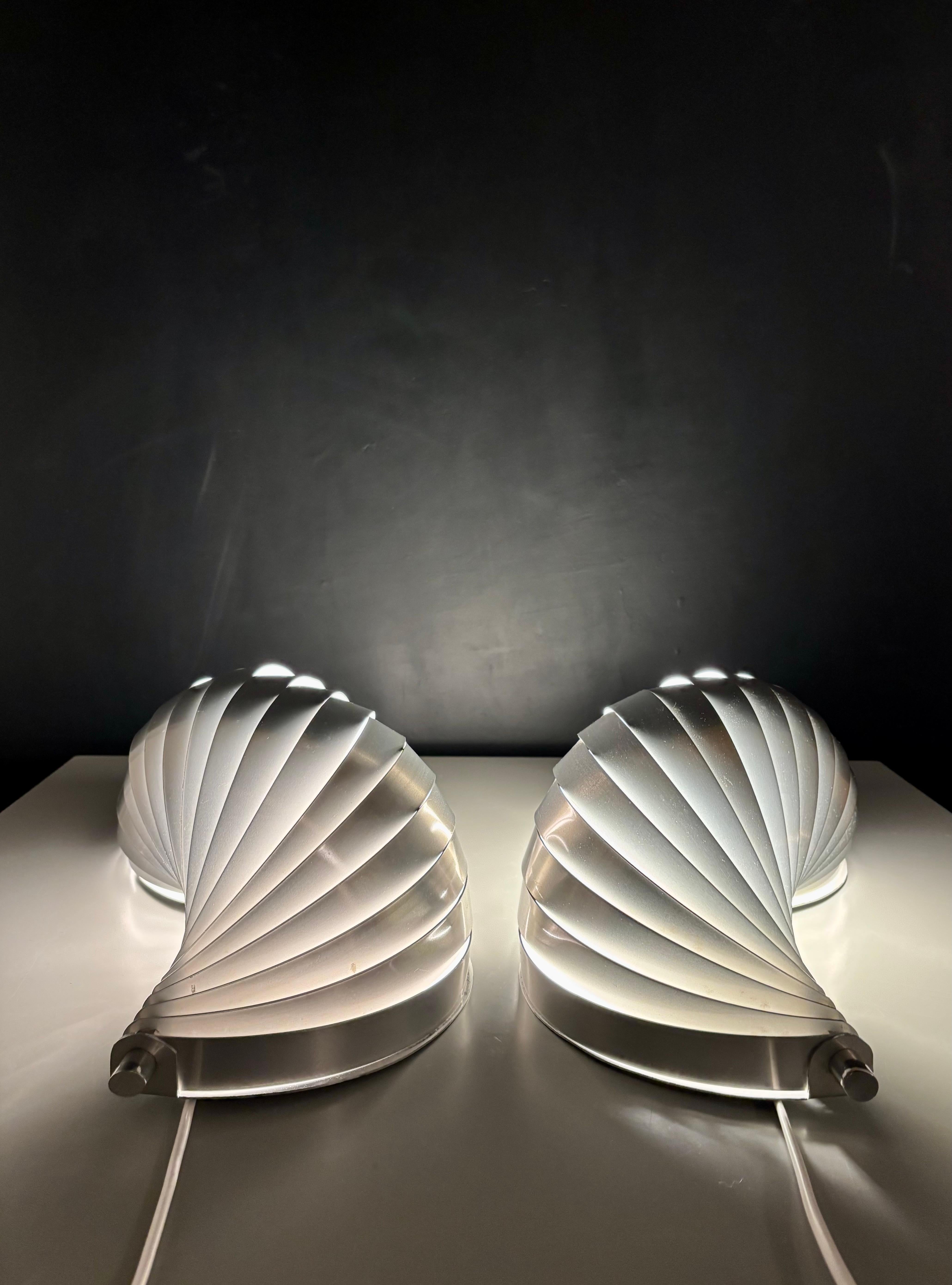 Modernes Set von Henri Mathieu Wandleuchten aus Aluminium, 1970er Jahre im Angebot 4