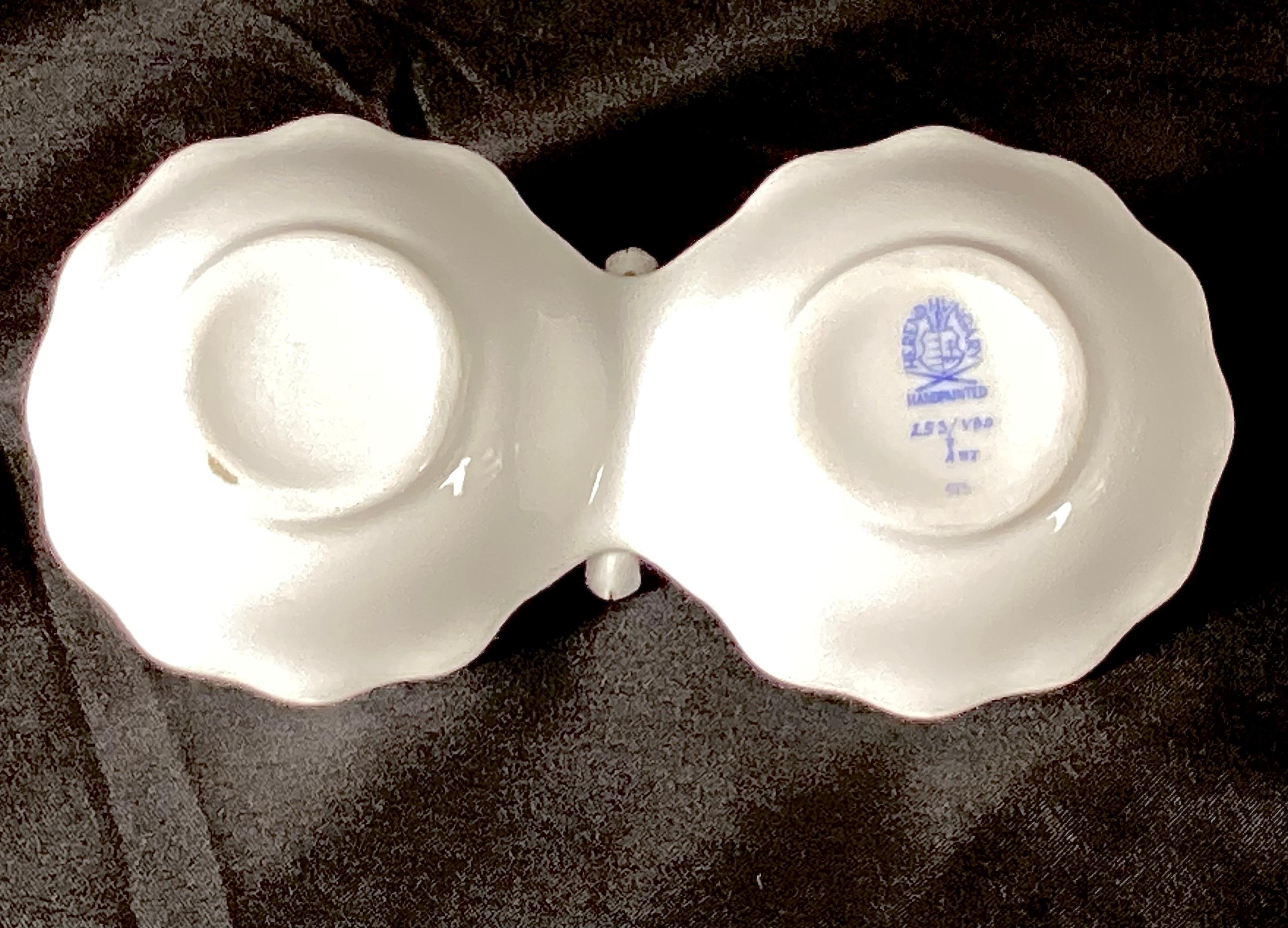British Set Of Herend Queen Victoria Salt Dish And Sugar Bowl With Lid For Sale