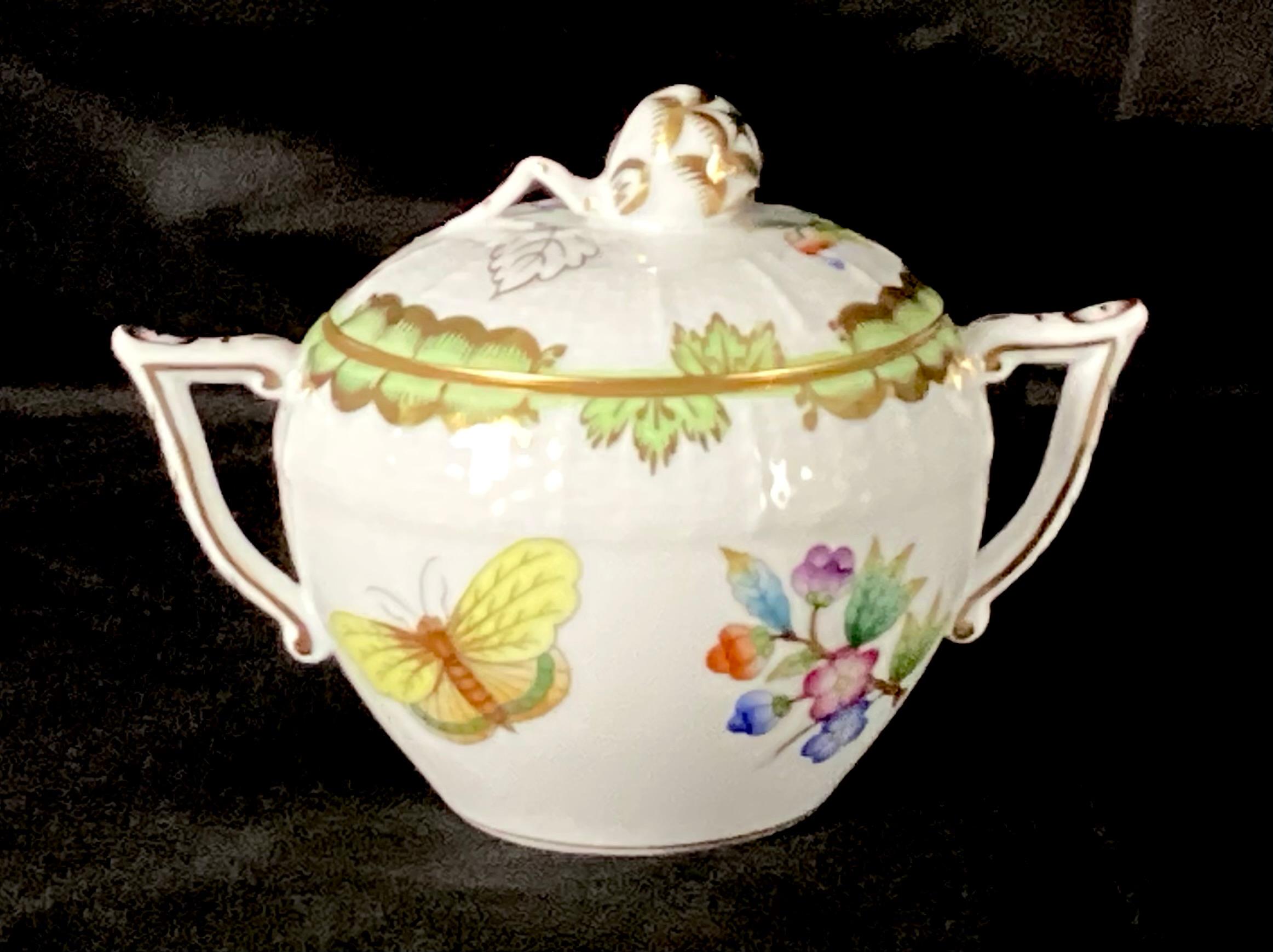 20th Century Set Of Herend Queen Victoria Salt Dish And Sugar Bowl With Lid For Sale