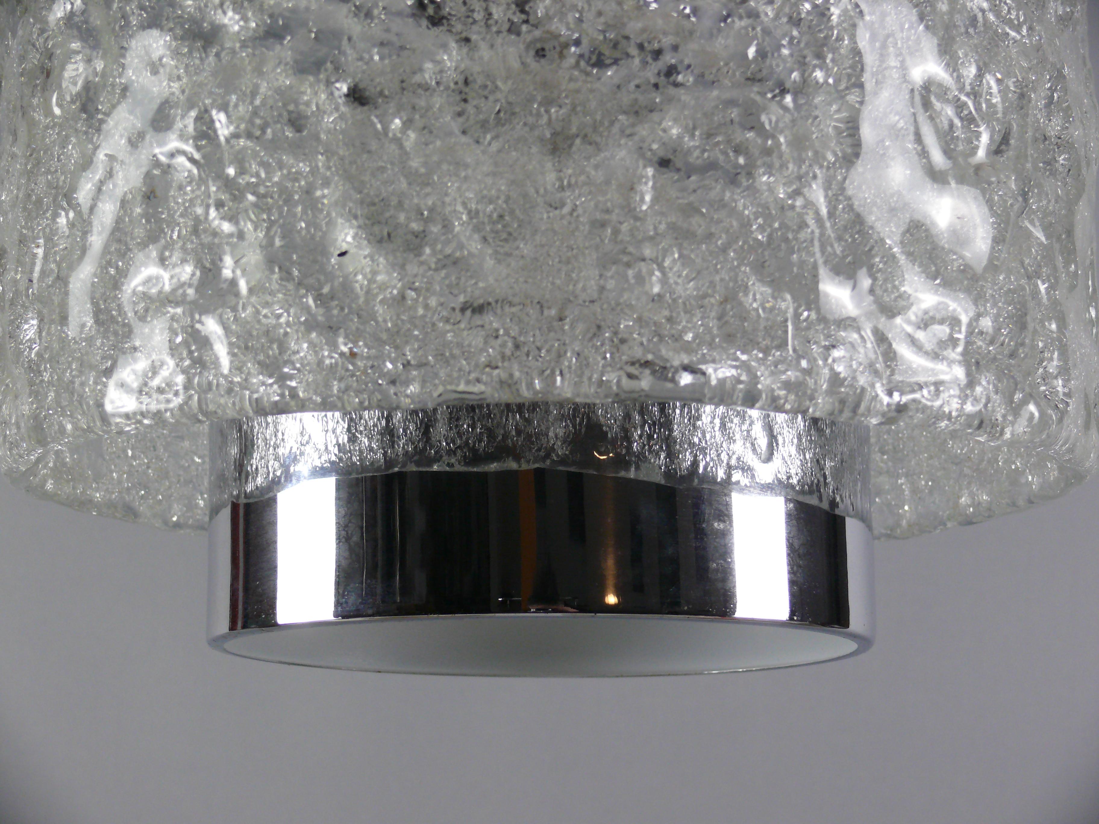Set of Hillebrand Murano / iceglass pendant and wall lamp -  1960s For Sale 2
