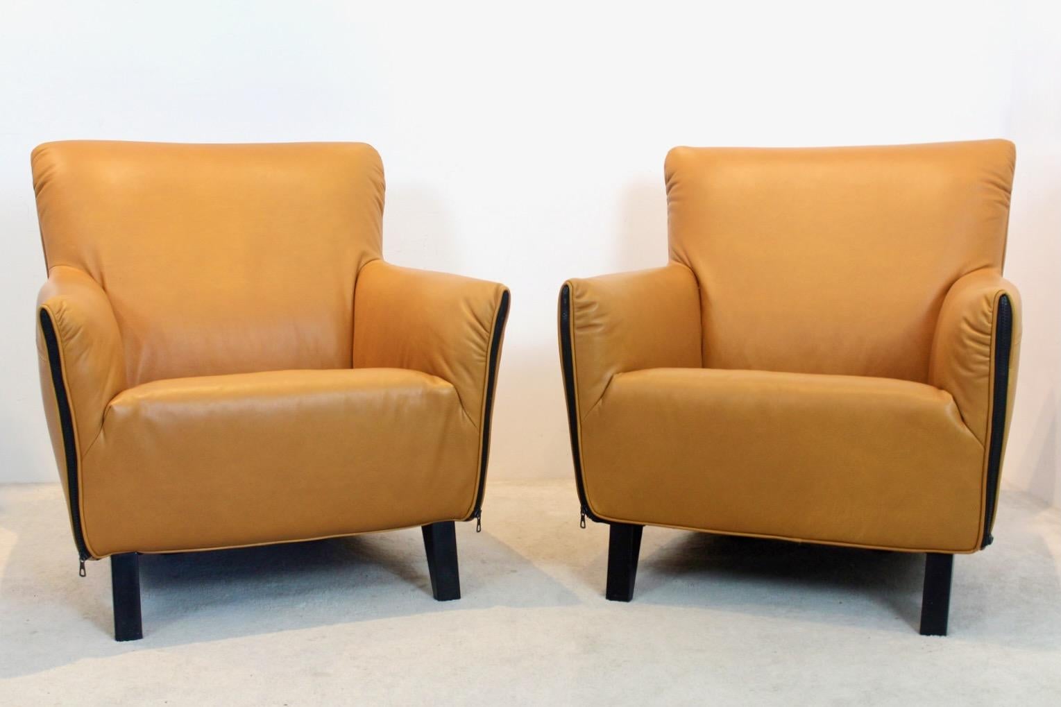 Mid-Century Modern Set of Iconic Artifort F330 ‘Cordoba’ Lounge Chairs in Soft Ochre Leather For Sale