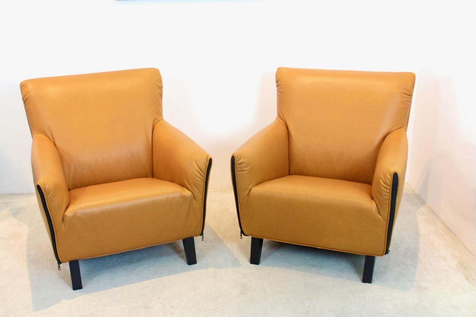 20ième siècle Ensemble emblématique de fauteuils de salon Artifort F330 Cordoba en cuir ocre souple en vente