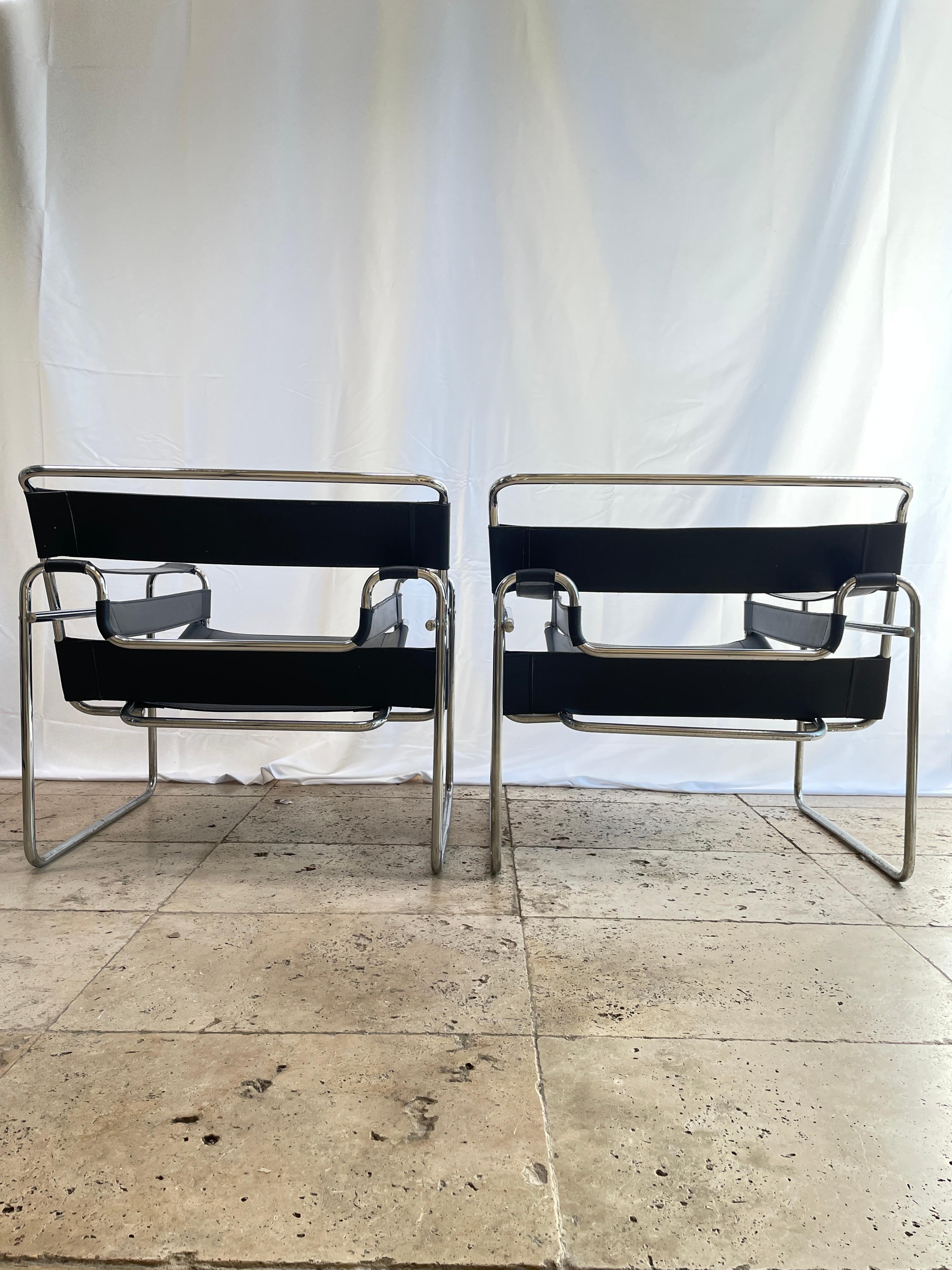 Set of Iconic Wassily Chair by Marcel Breuer 1
