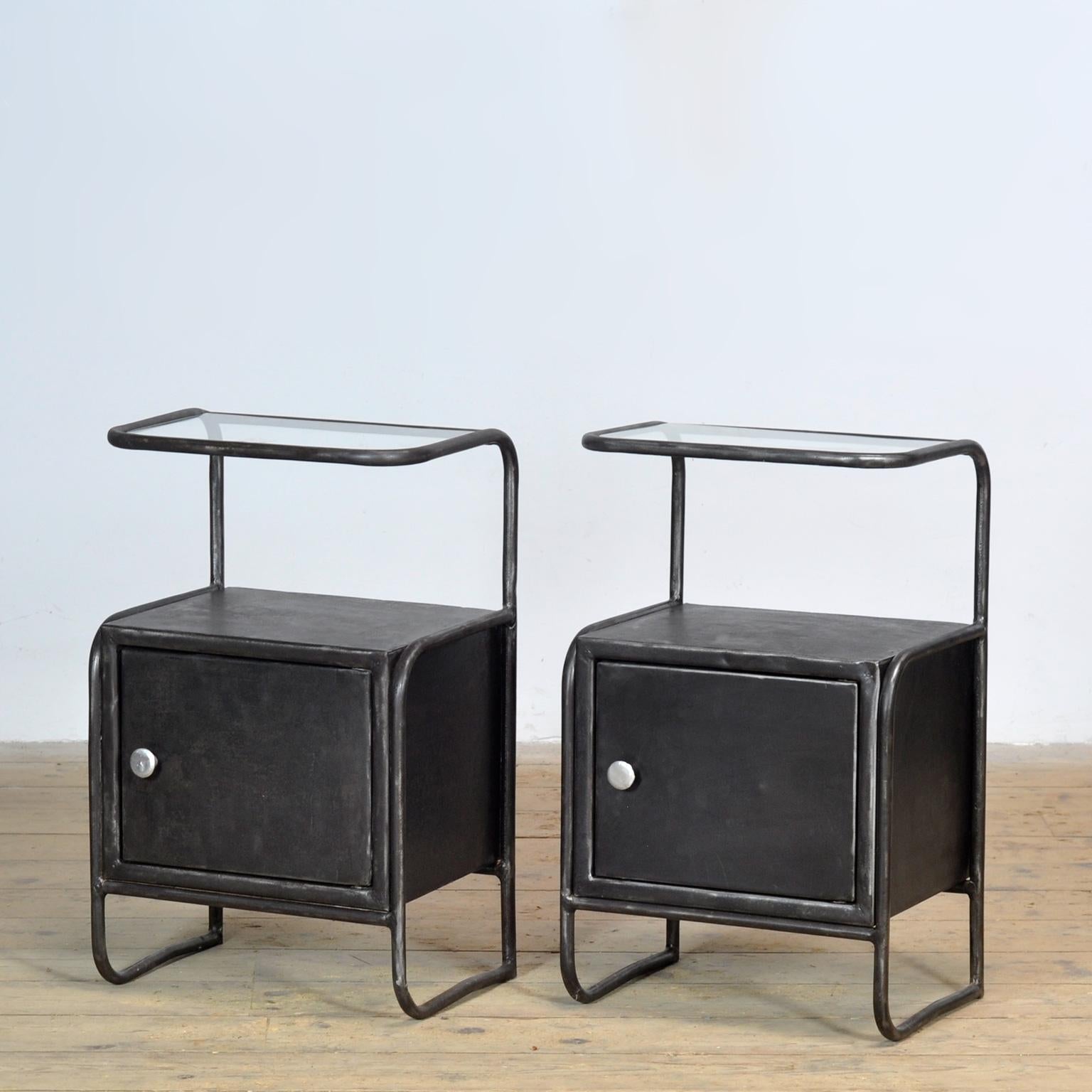 Industriale Set di comodini in ferro, anni '50 in vendita