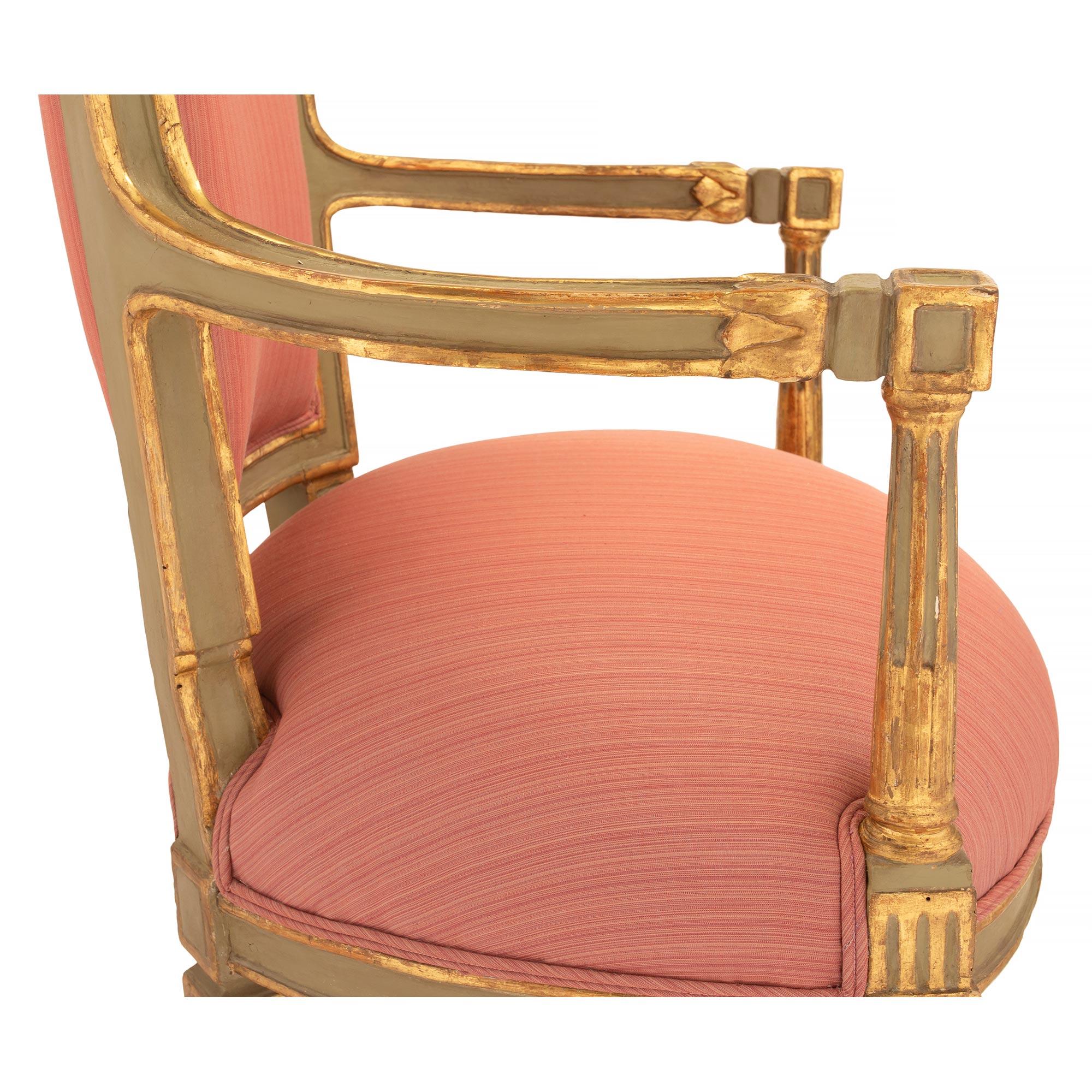 Ensemble de fauteuils italiens d'époque Louis XVI du 18ème siècle en vente 4