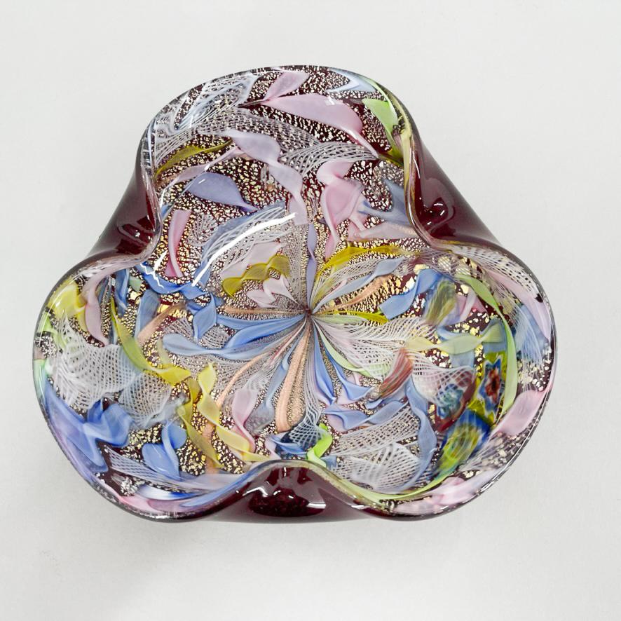 Ensemble de vase et cendrier italien AVEM Millefiori Flower Art Glass, années 1970 en vente 2