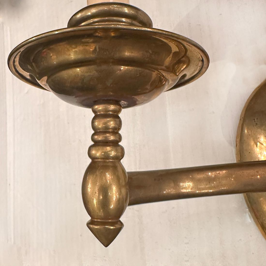 Italiano Set di lampade in bronzo italiano, vendute a coppia in vendita