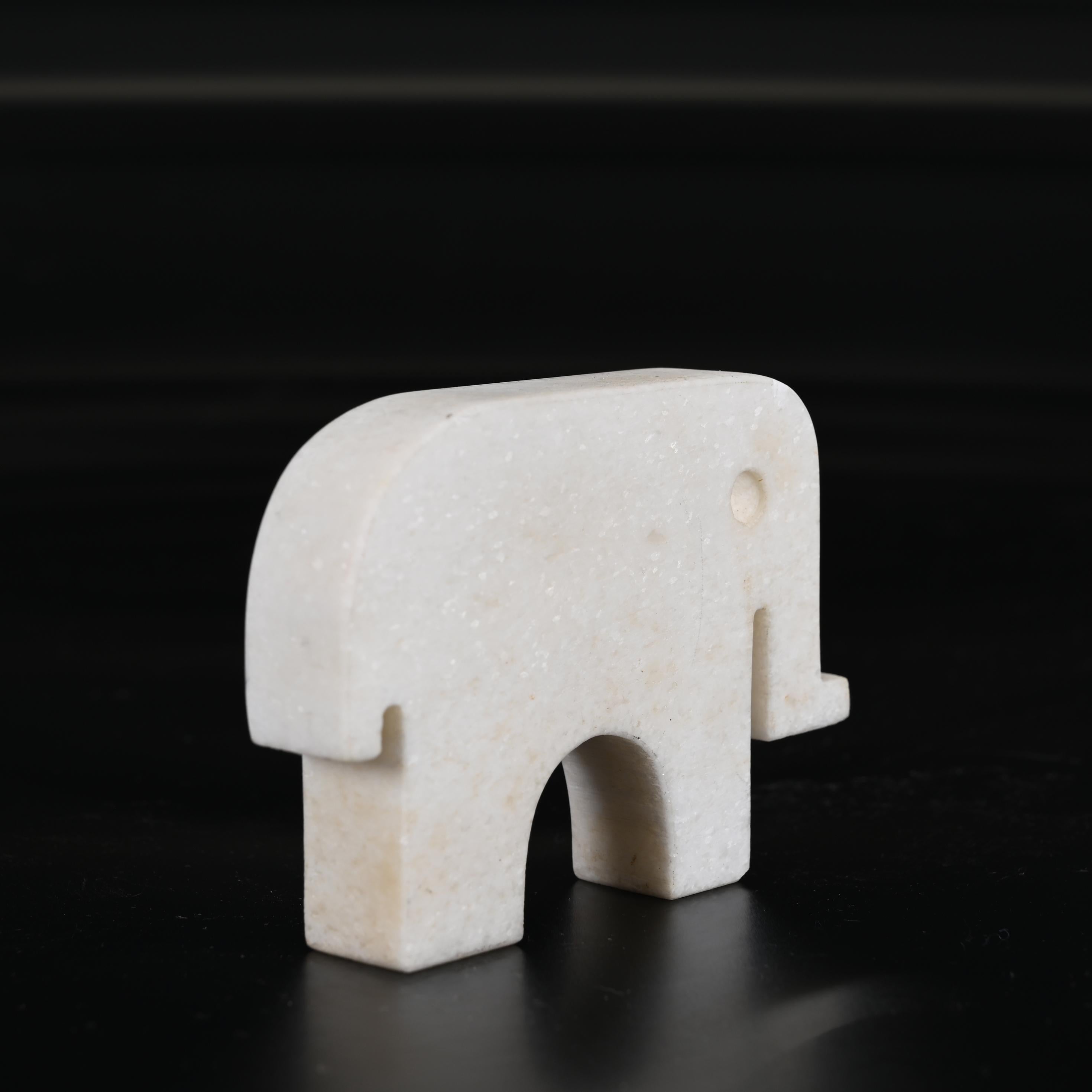 Set of Fratelli Mannelli Italian White Carrara Marble Animals Sculptures, 1970s For Sale 12