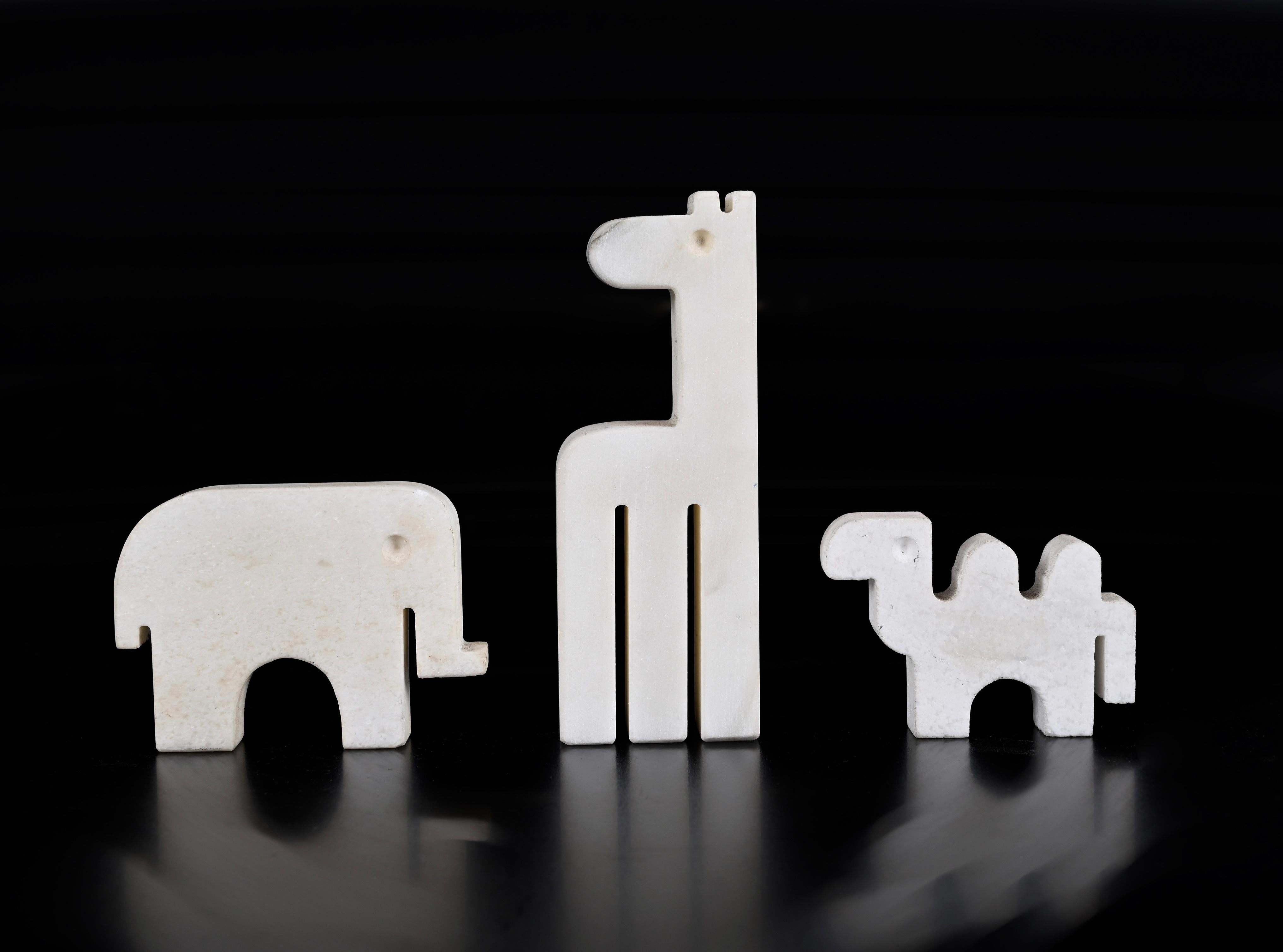 Late 20th Century Set of Fratelli Mannelli Italian White Carrara Marble Animals Sculptures, 1970s For Sale