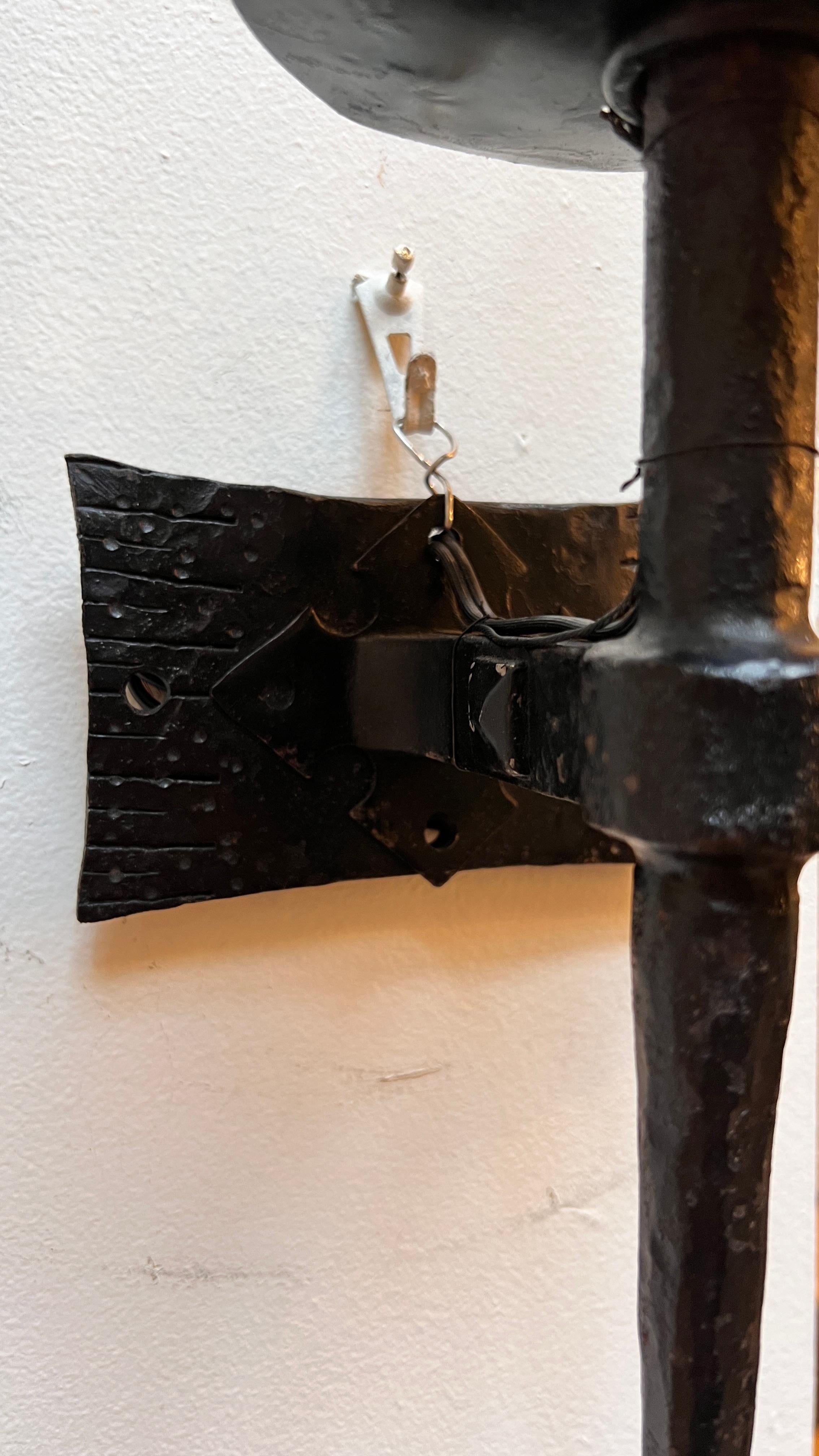 Juego de candelabros italianos de hierro, se venden por pareja en venta 2
