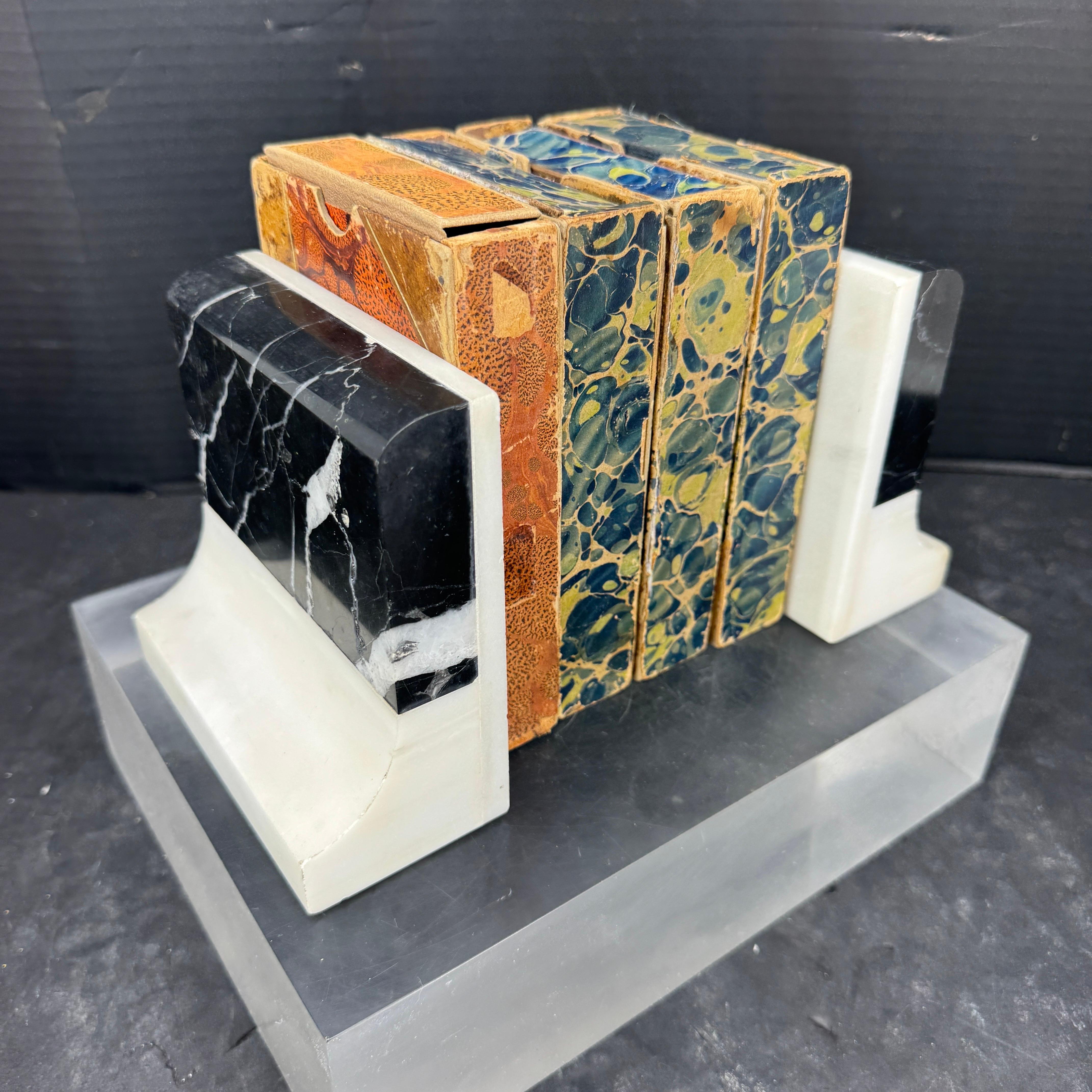 Set of Italian Onyx and White Marble Bookends For Sale 5