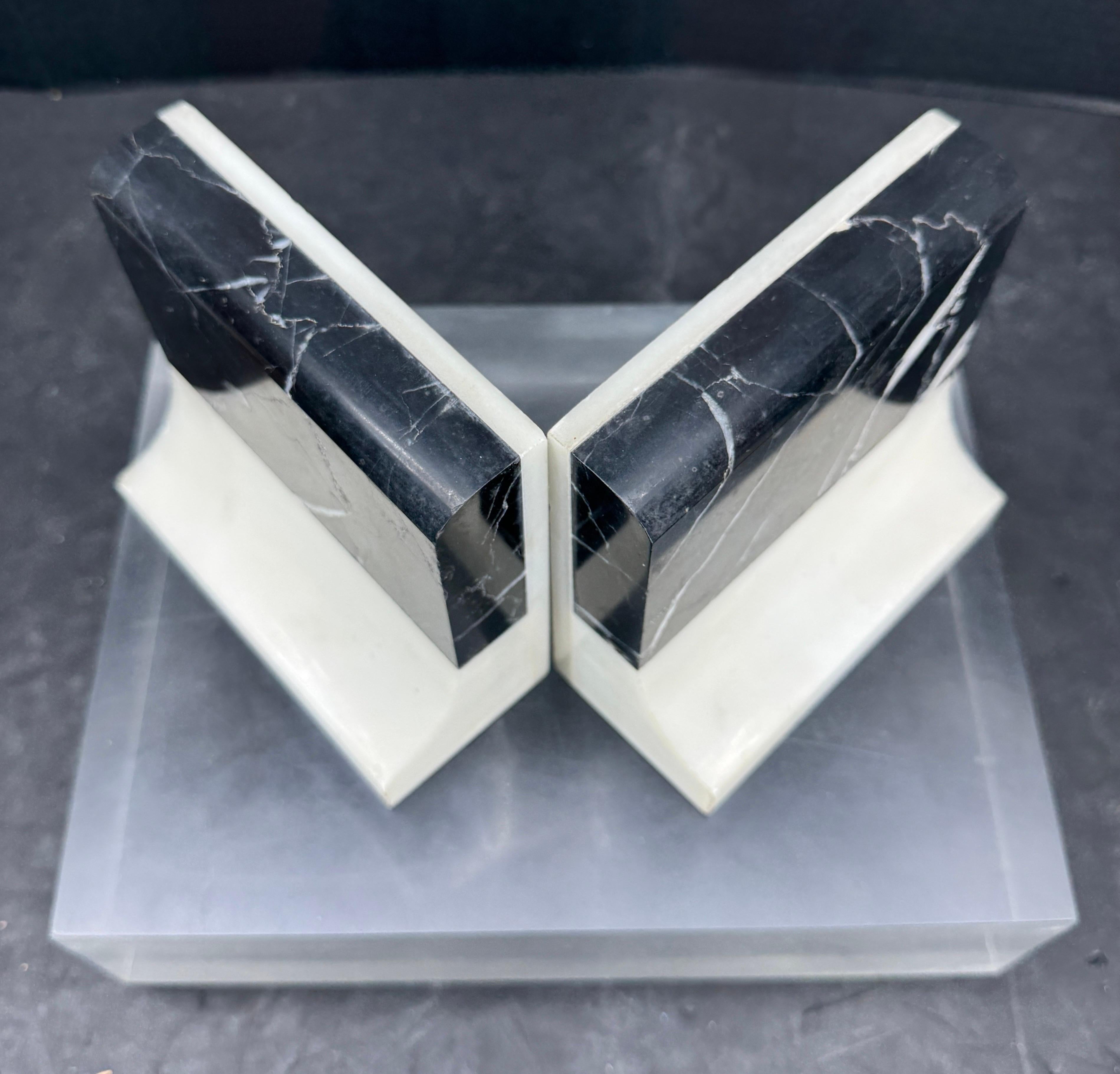 Set of Italian Onyx and White Marble Bookends For Sale 7