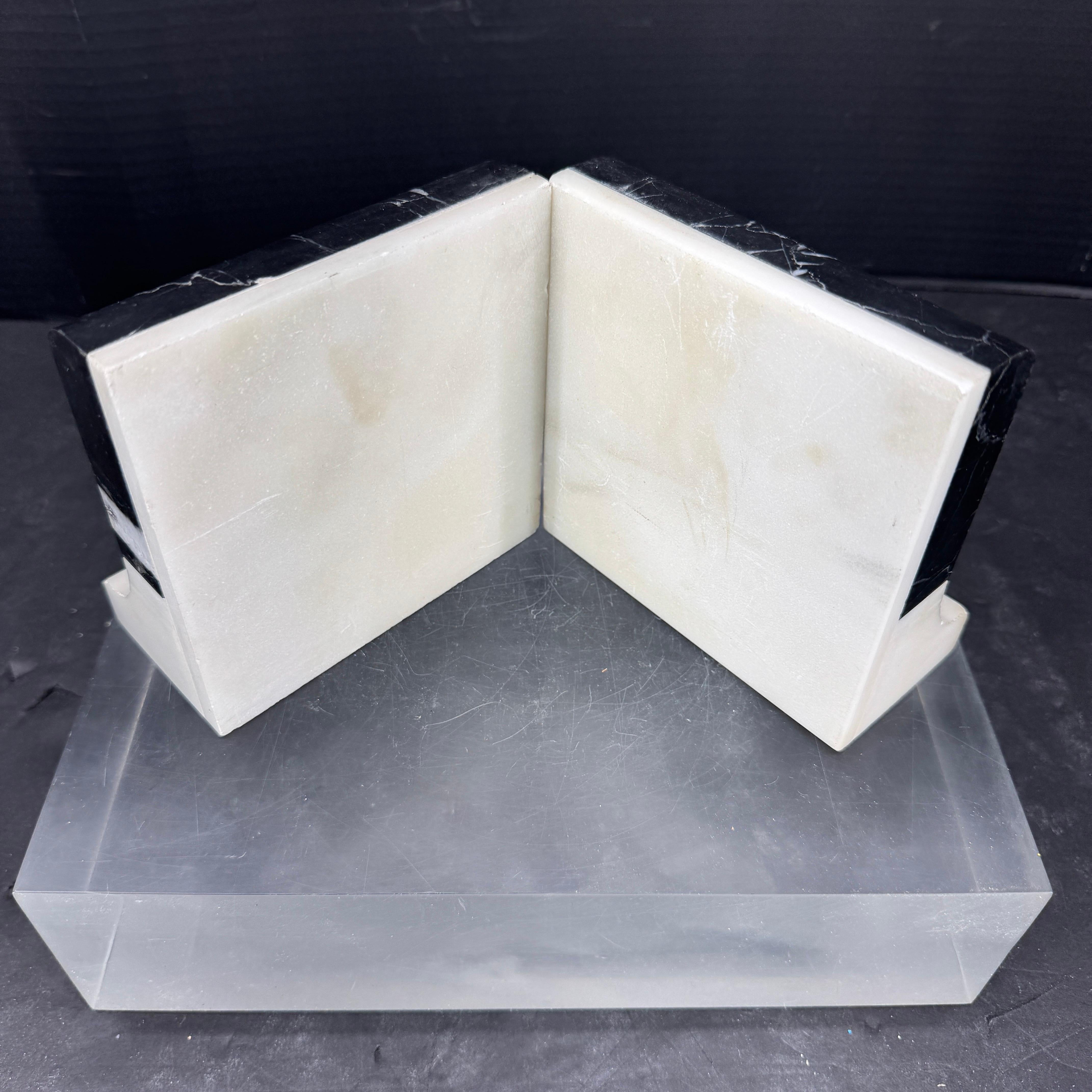 Set of Italian Onyx and White Marble Bookends For Sale 8