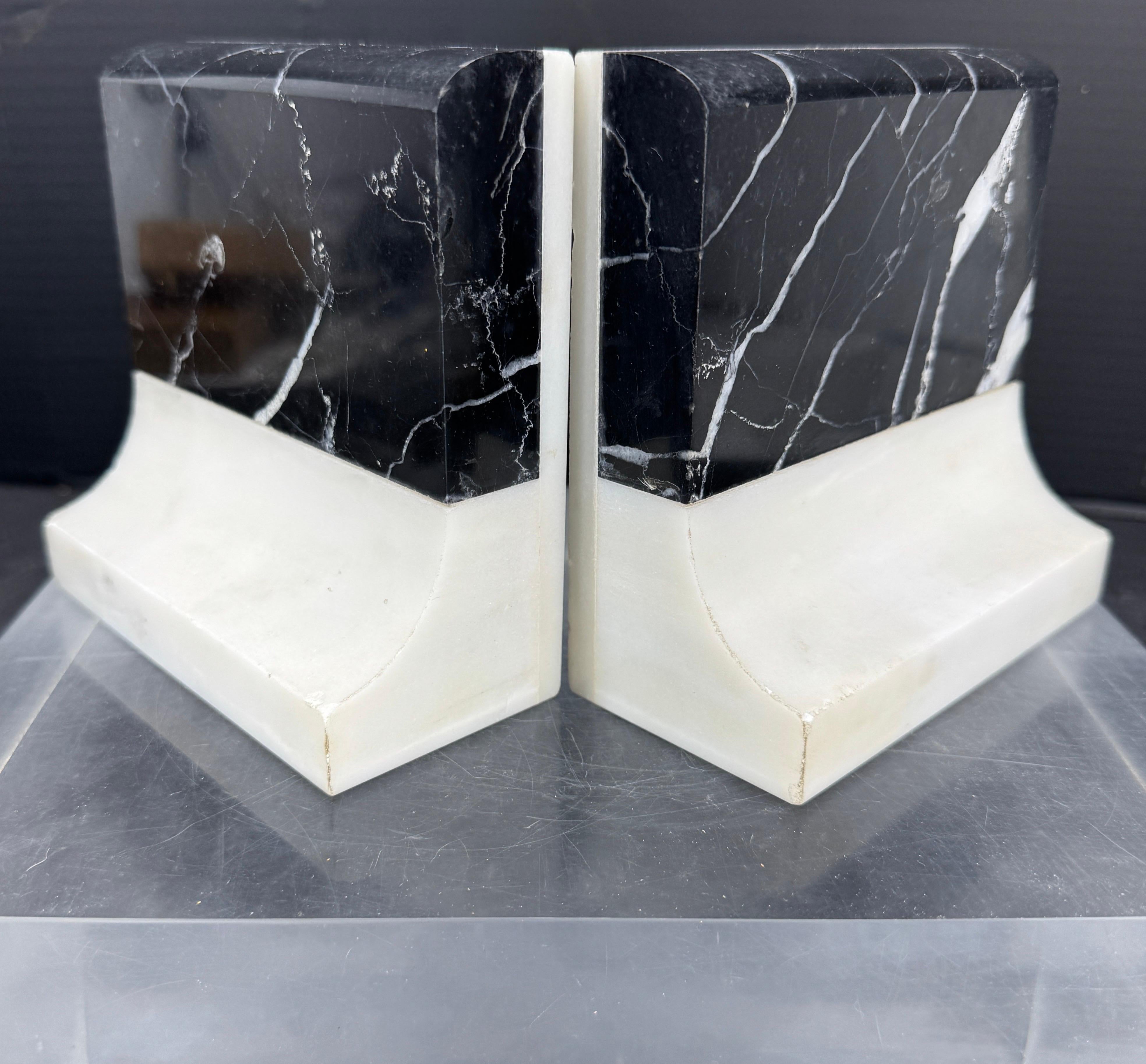 Set of Italian Onyx and White Marble Bookends For Sale 10