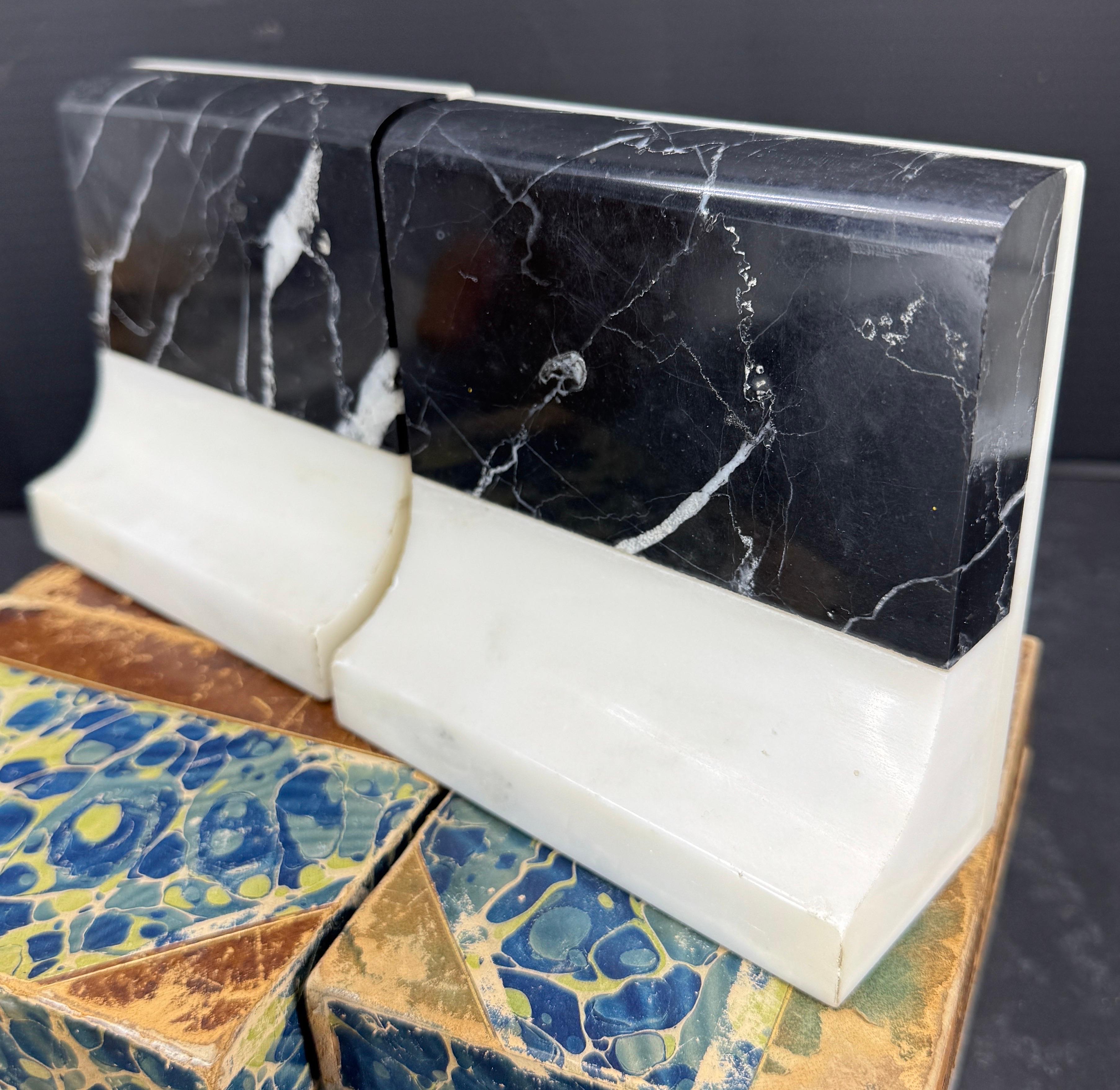 Set of Italian Onyx and White Marble Bookends For Sale 13